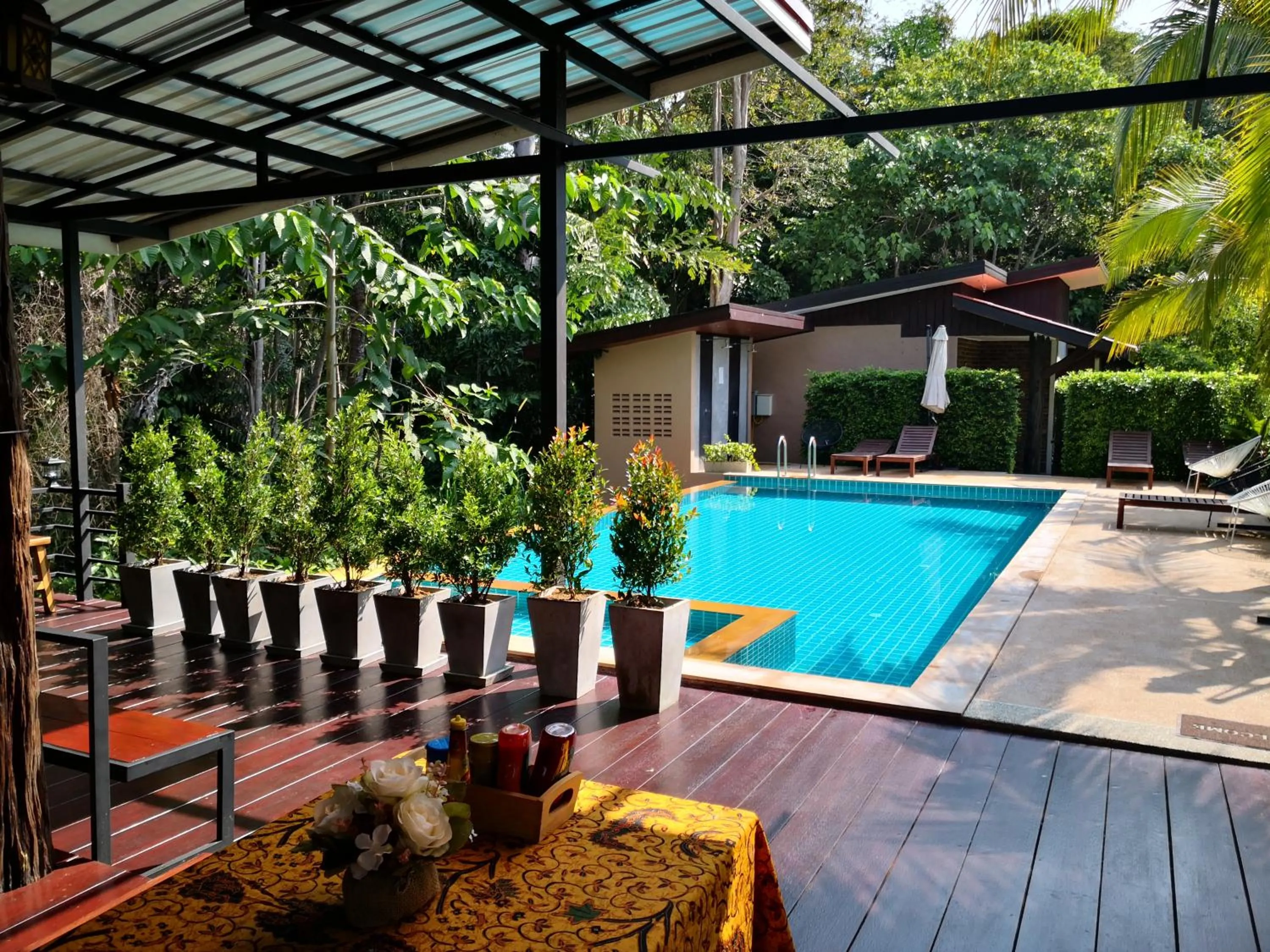 Swimming pool in Baan Suan Rim Klong Resort