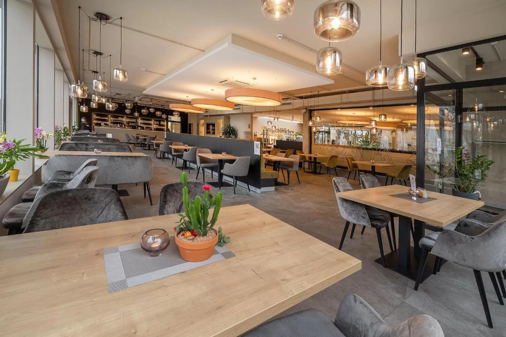 Restaurant/places to eat in th Hotel Leipzig Messe