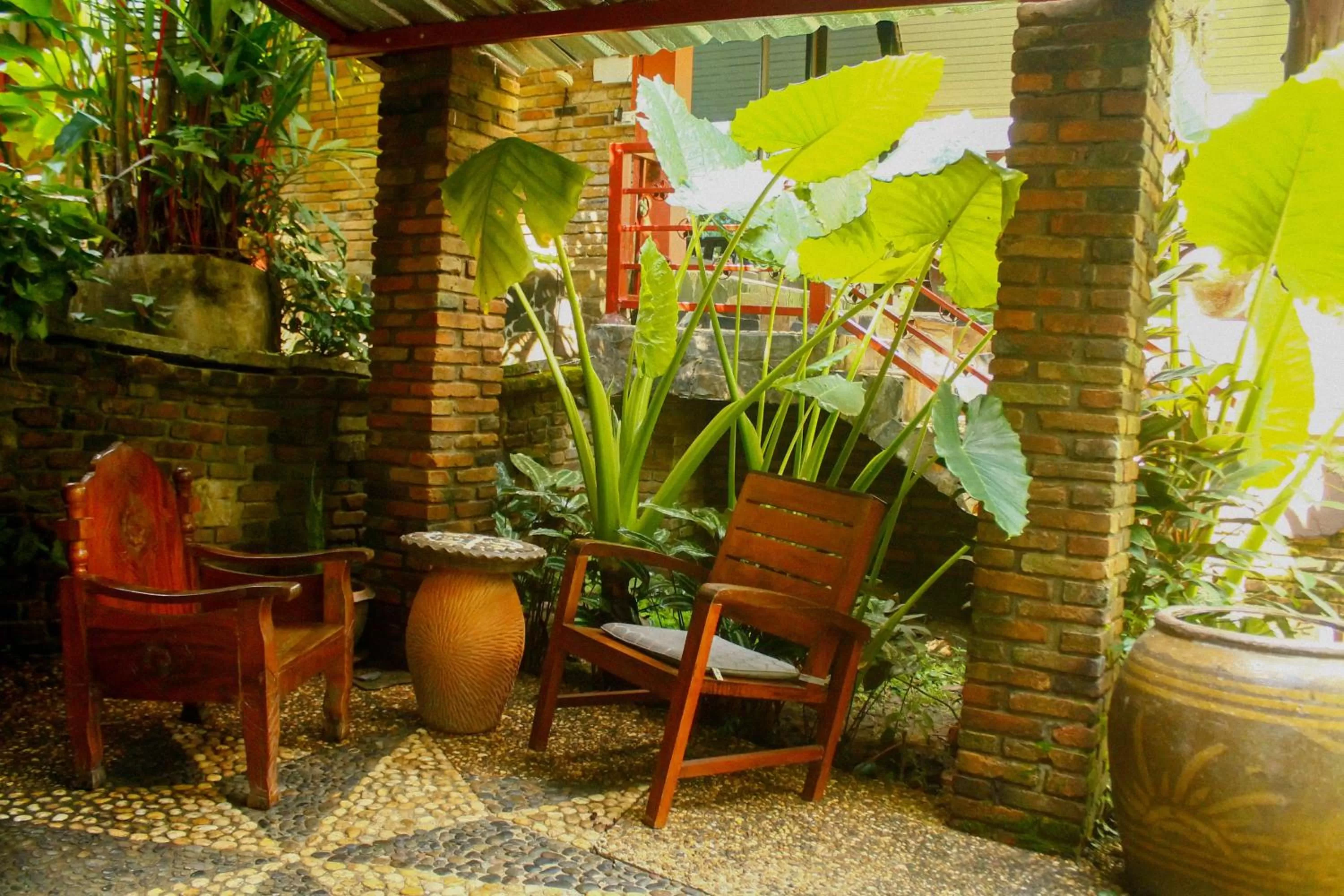 Patio in Khao Sok Las Orquideas Resort