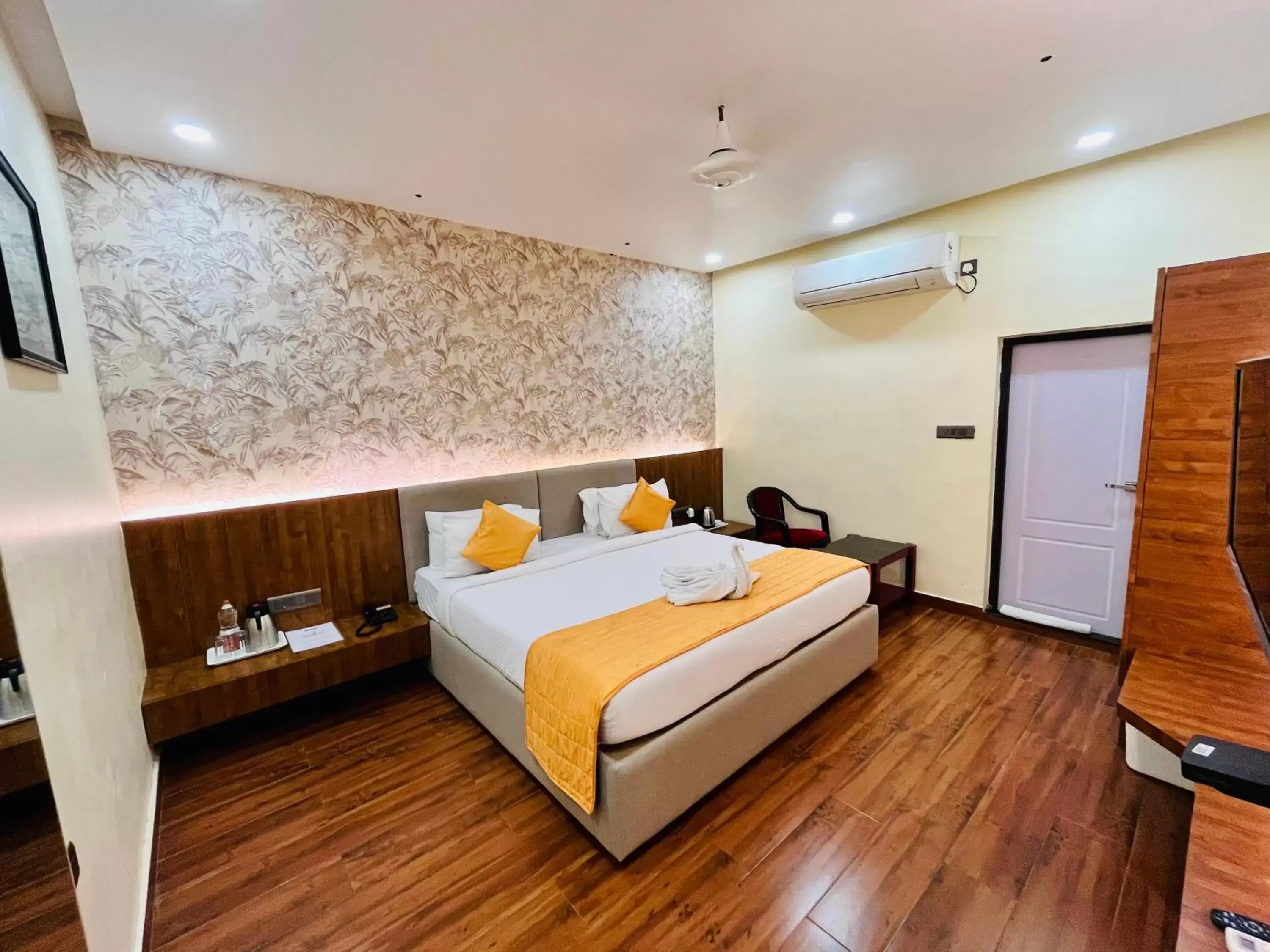 Bed in Shankar Bhavan By Vinayak Hotels Bed in Shankar Bhavan By Vinayak Hotels