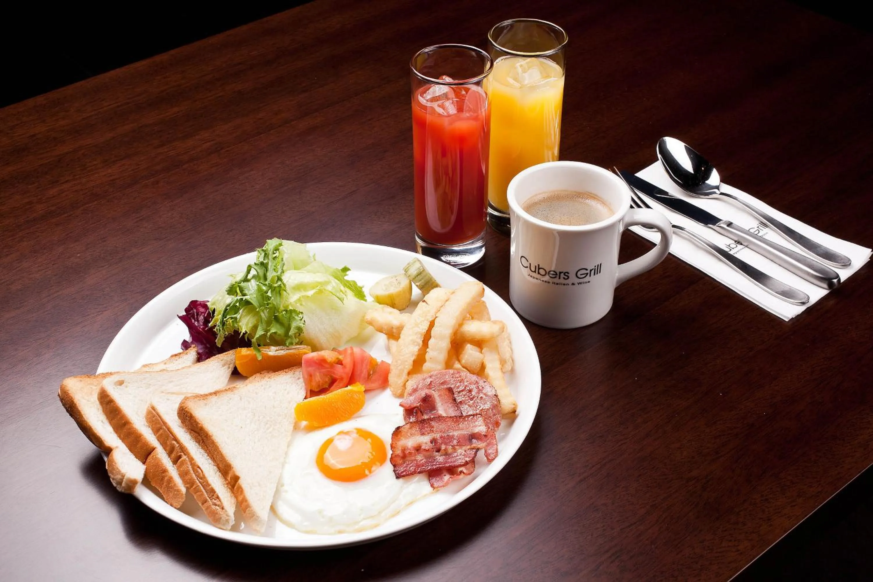 American breakfast in Hotel Avenue