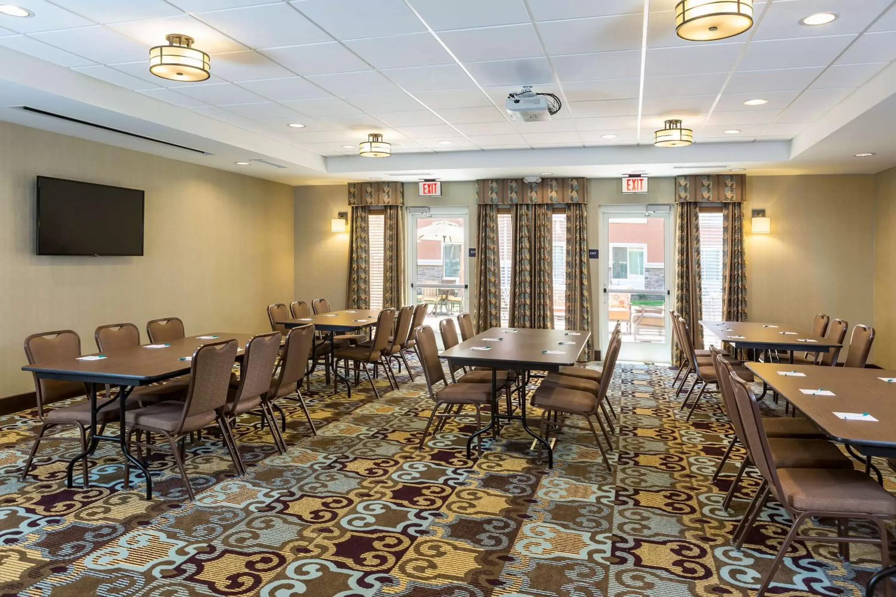 Meeting/conference room, Restaurant/Places to Eat in Homewood Suites by Hilton San Bernardino