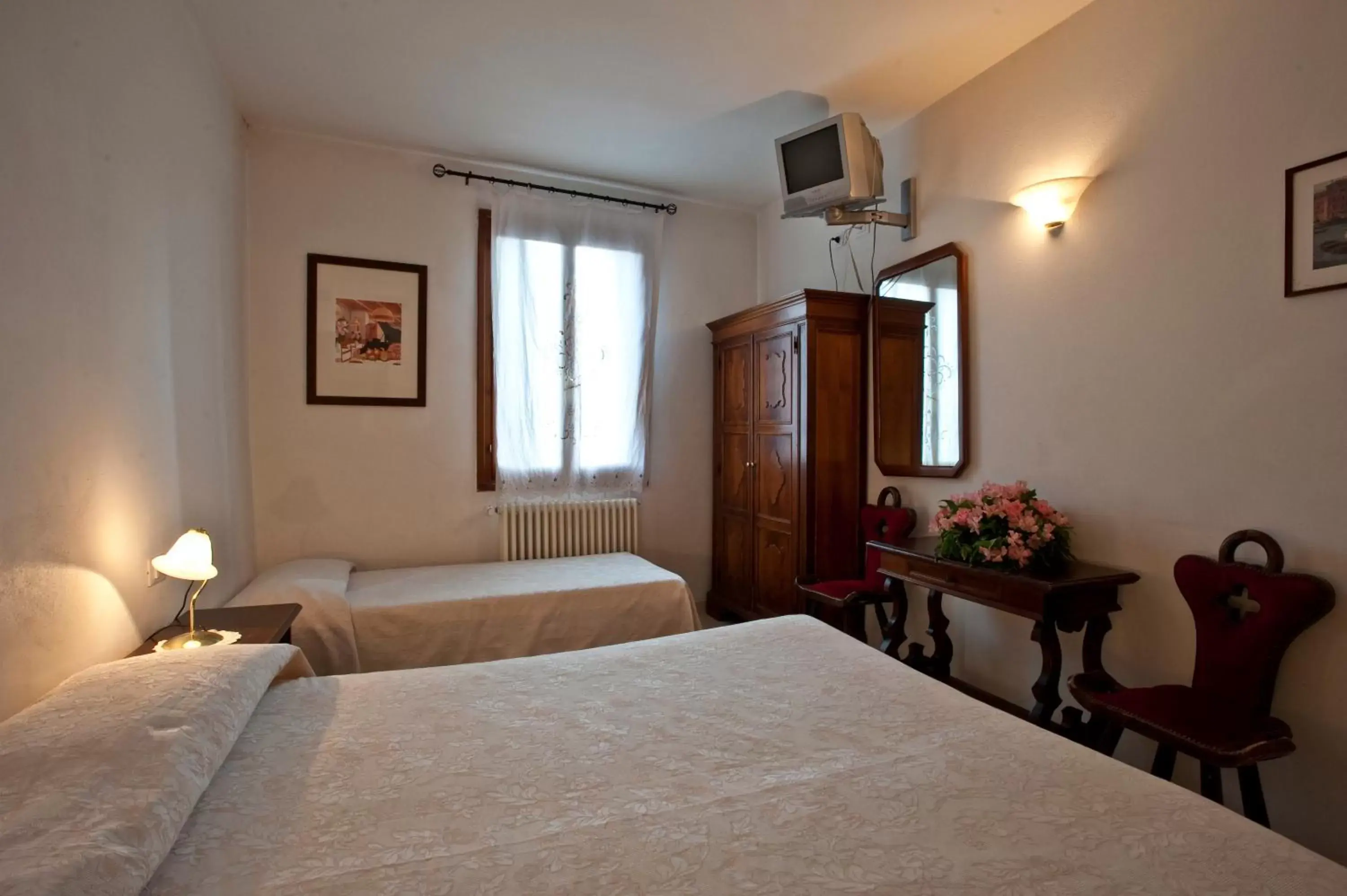 Photo of the whole room, Bed in Hotel Locanda Salieri