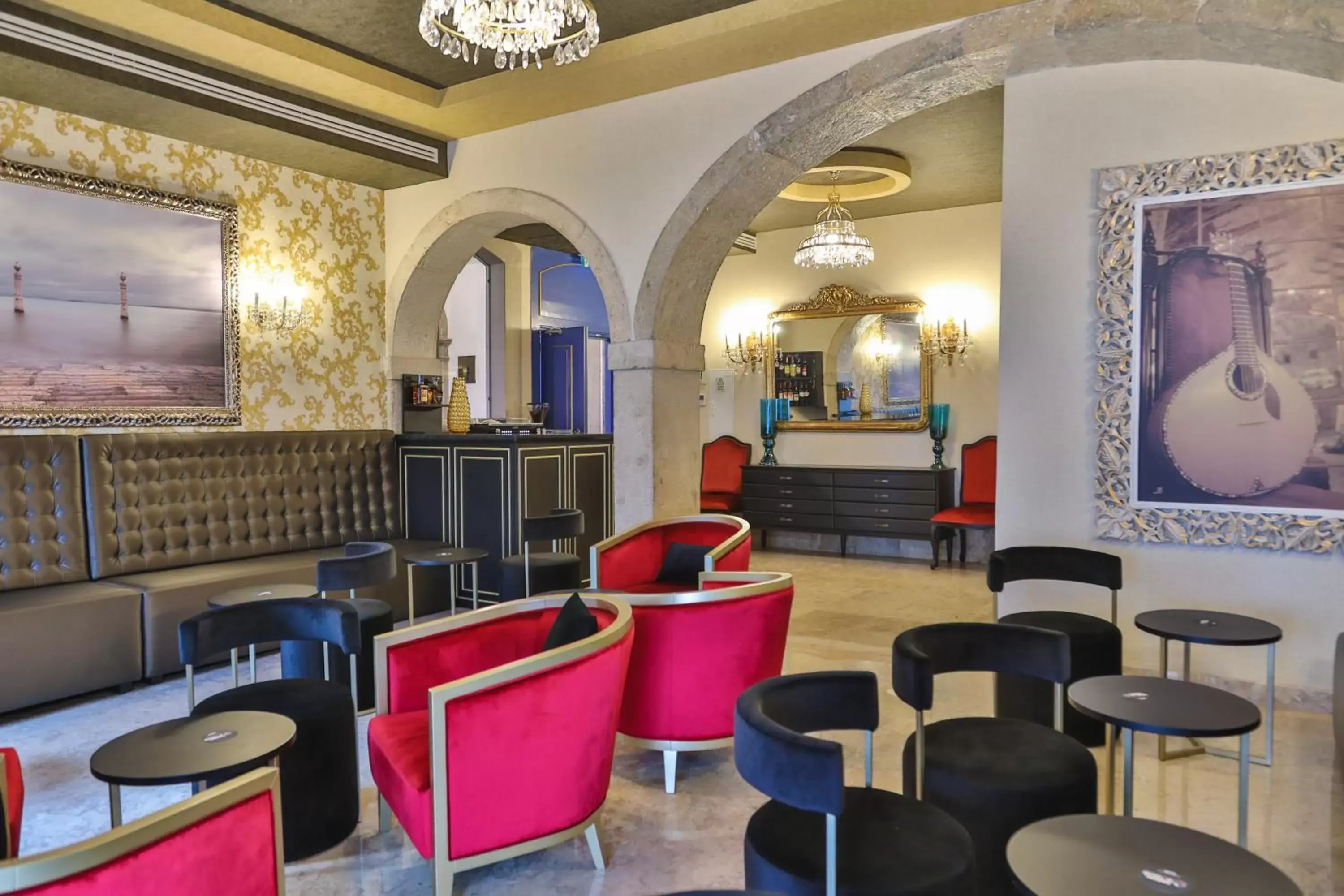 Communal lounge/ TV room, Lounge/Bar in Casual Belle Epoque Lisboa