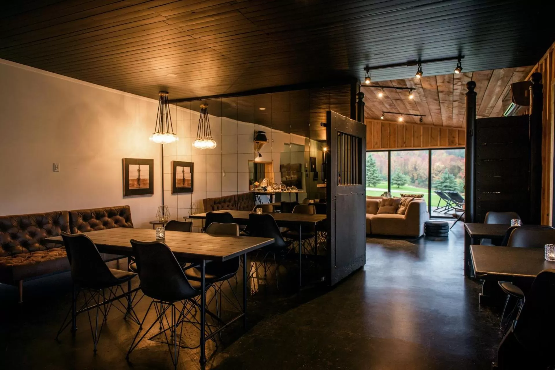 Restaurant/places to eat in Beatnik Hotel