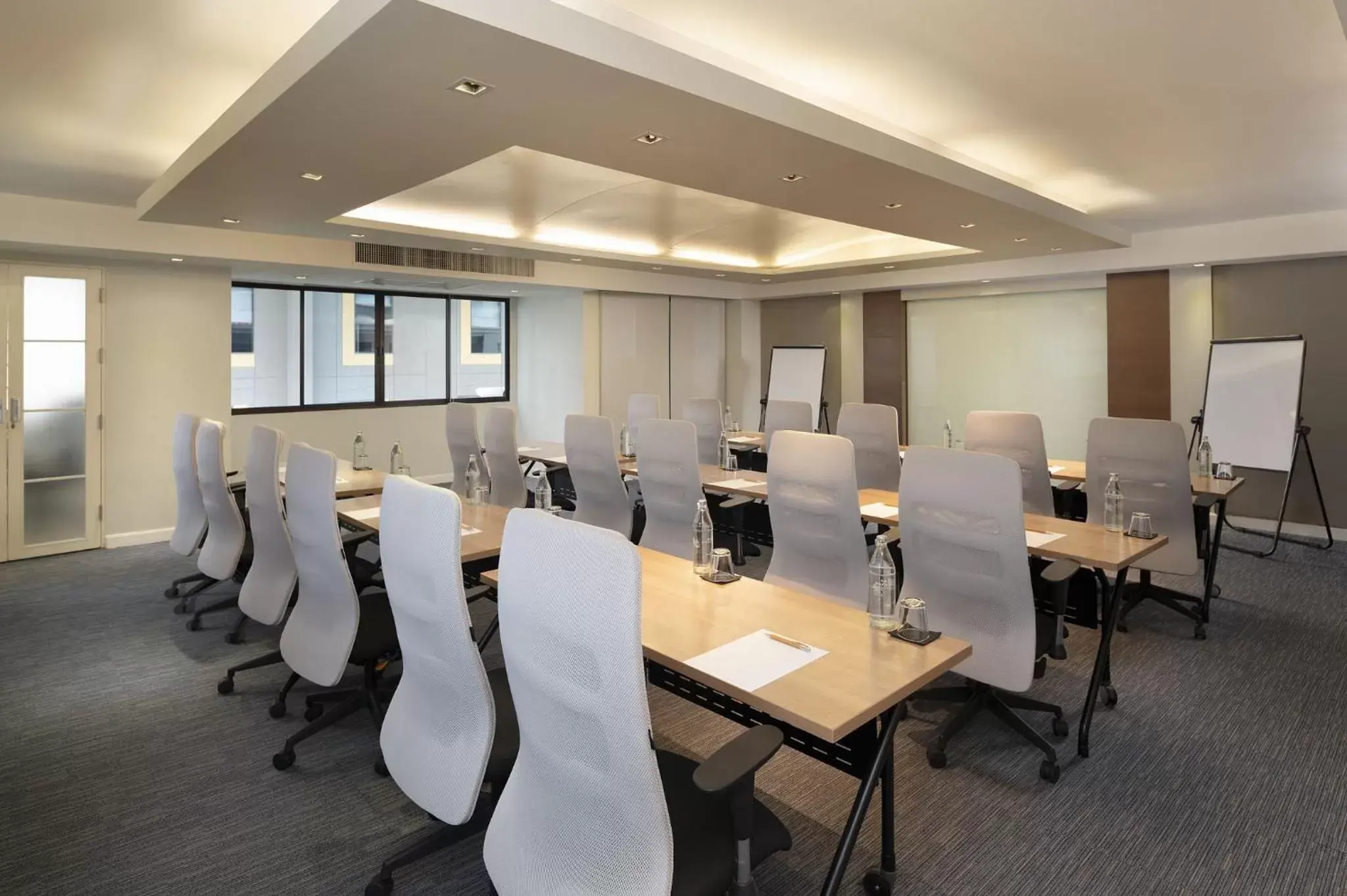 Meeting/conference room in PARKROYAL Suites Bangkok - SHA Plus Certified