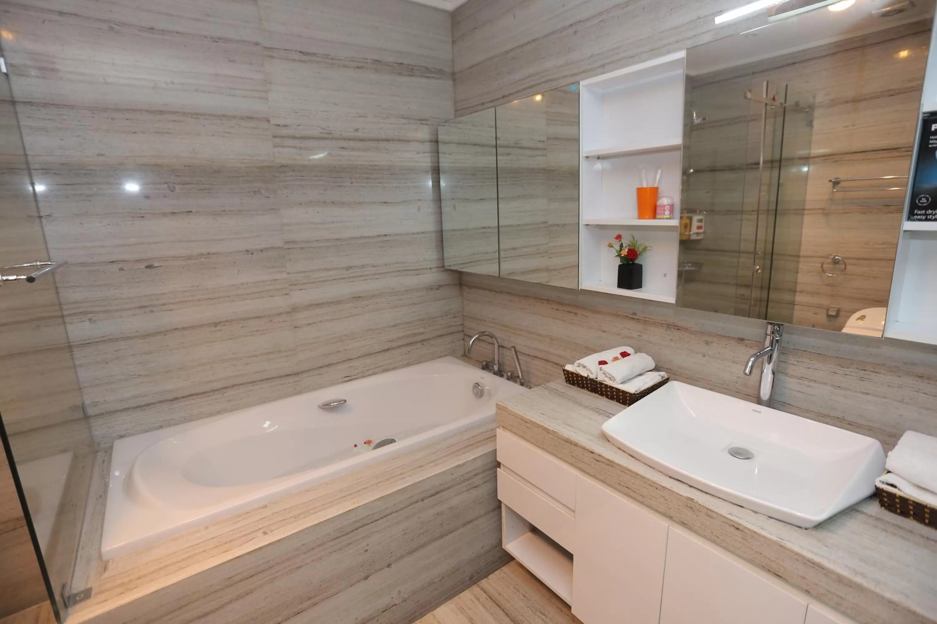 Shower in HNC Premier Hotel & Residences