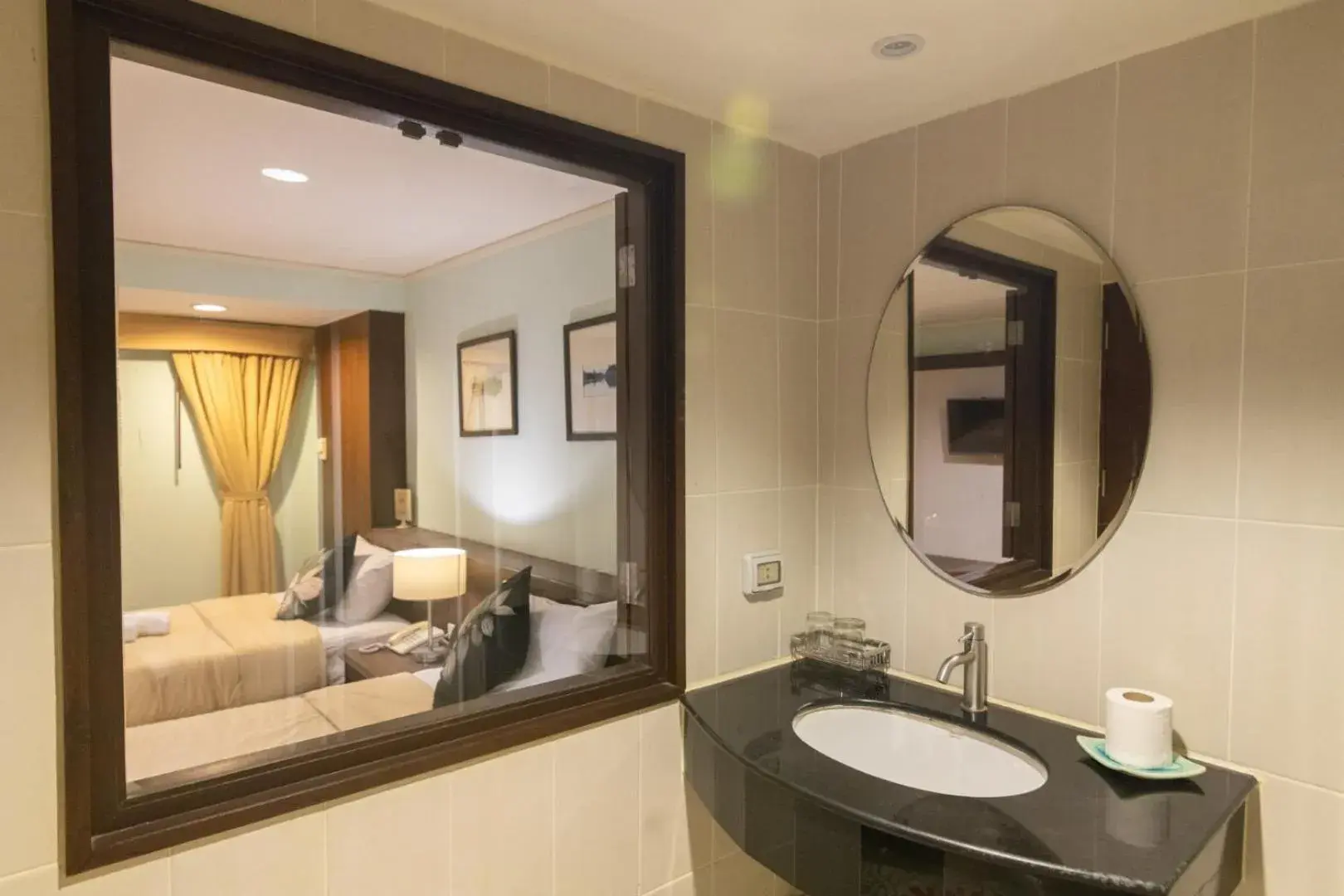 Bathroom in The Jomtien Twelve