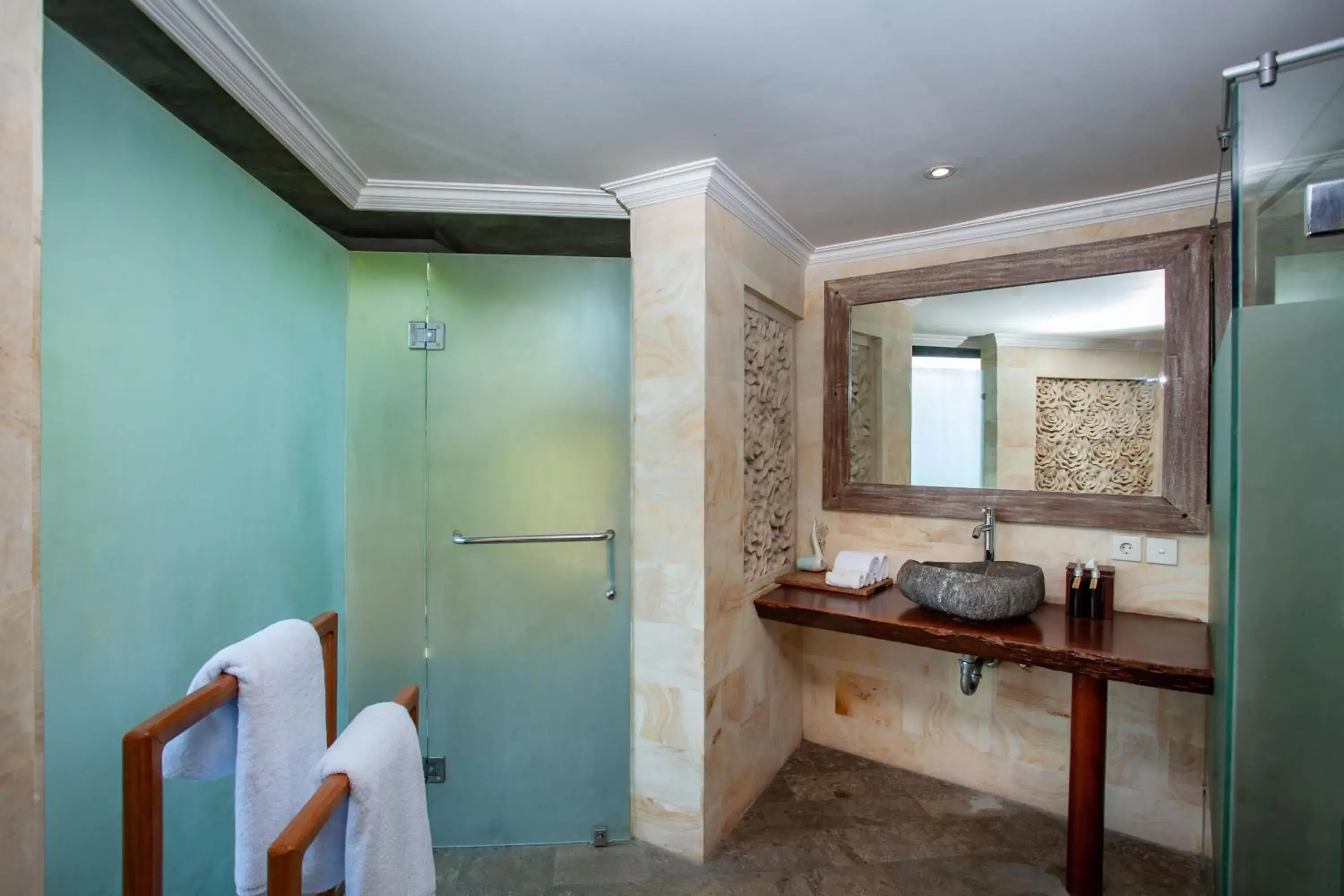 Shower, Bathroom in Aryaswara Villa Ubud