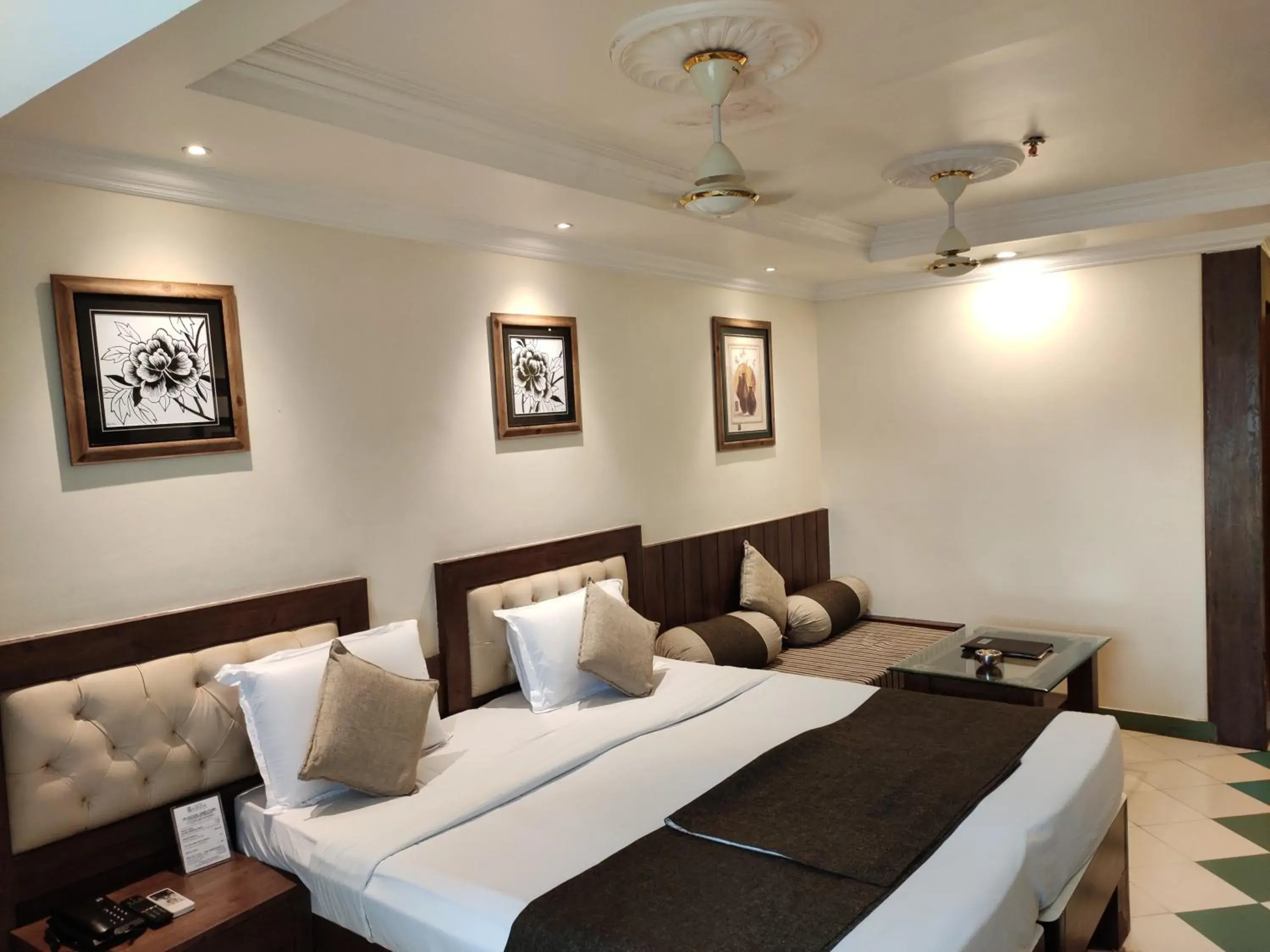 Photo of the whole room, Bed in Hotel Pushpak