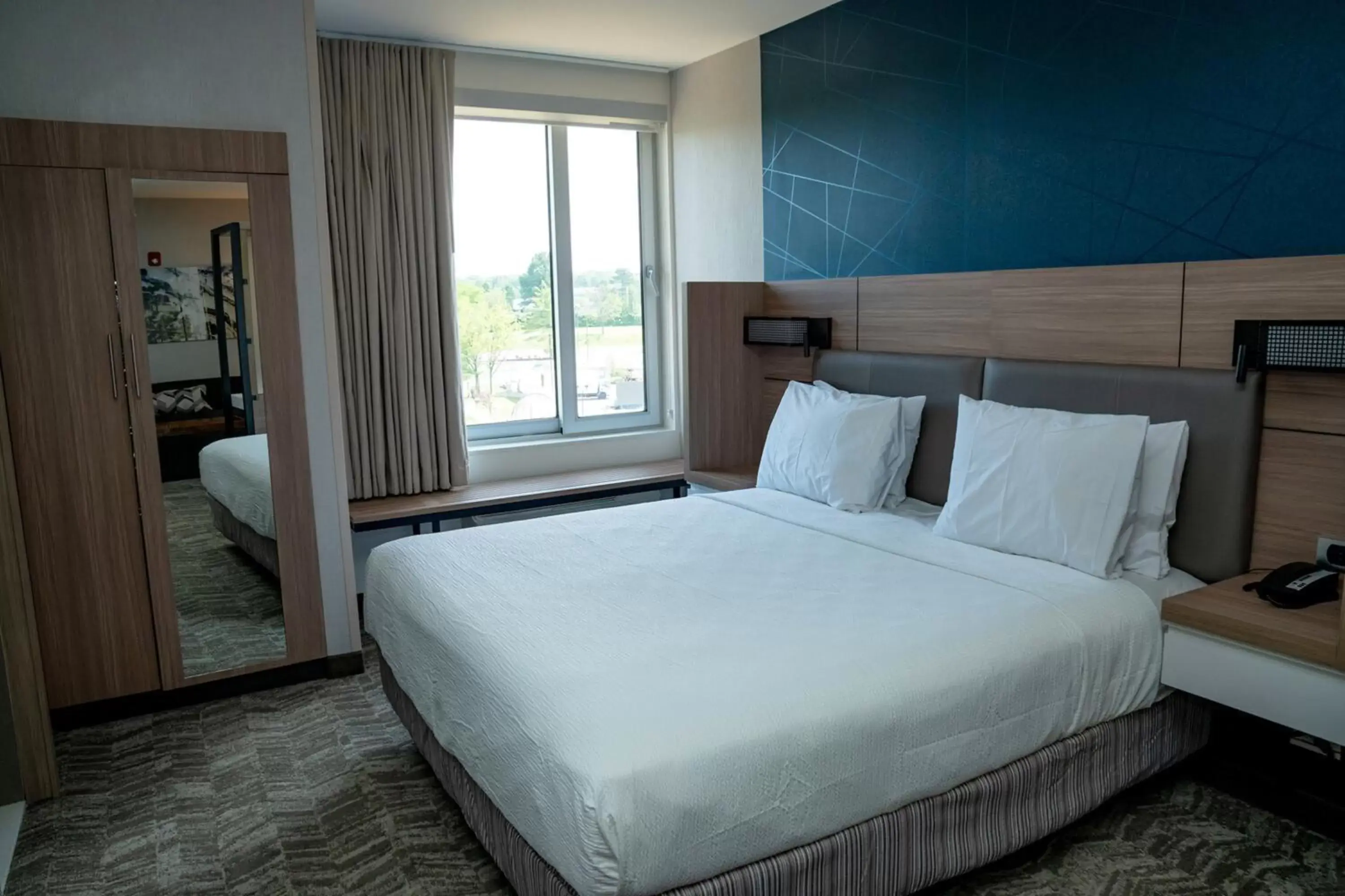 Bed in SpringHill Suites by Marriott Woodbridge