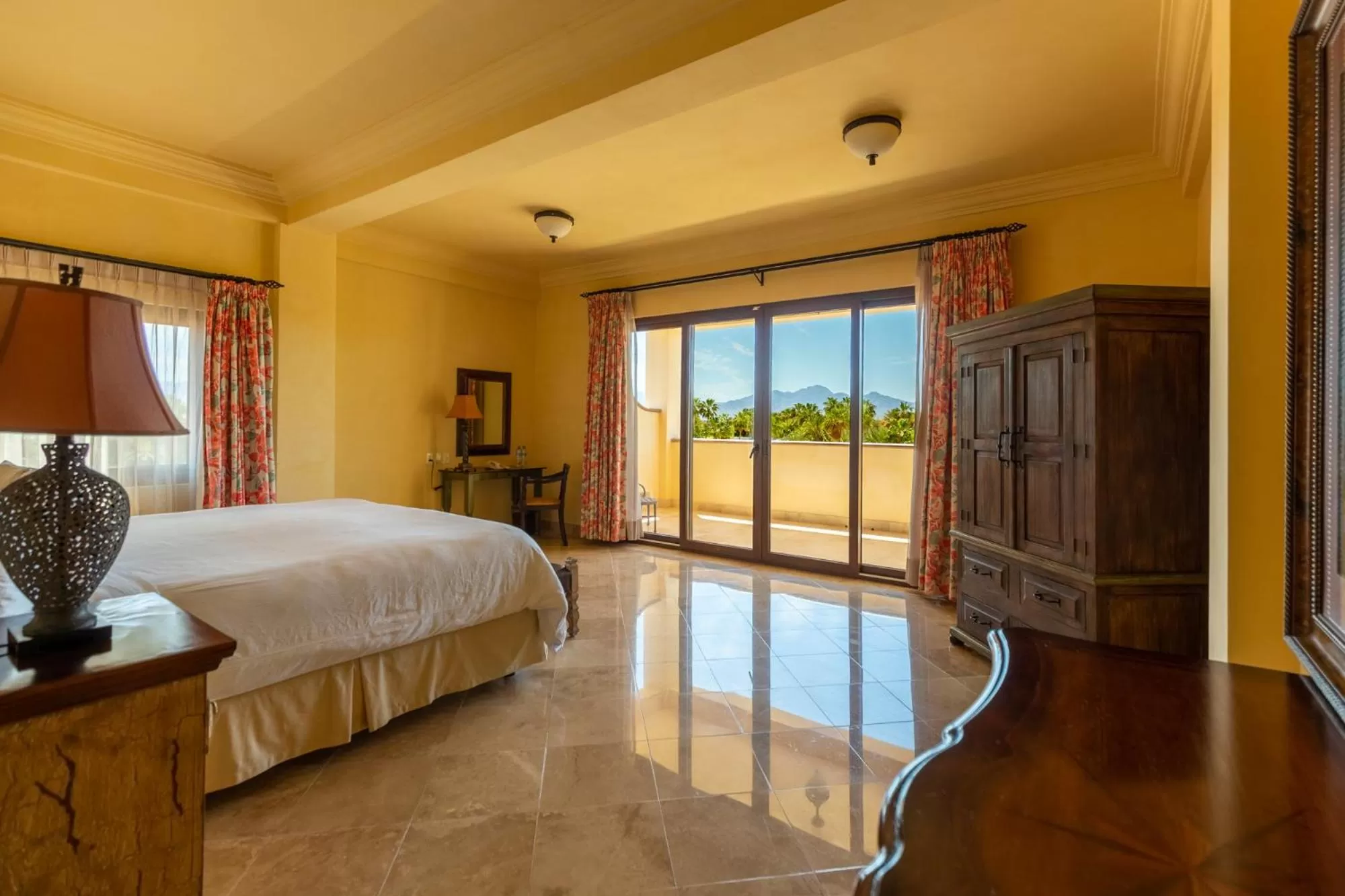 Mountain view, Bed in La Mision Loreto