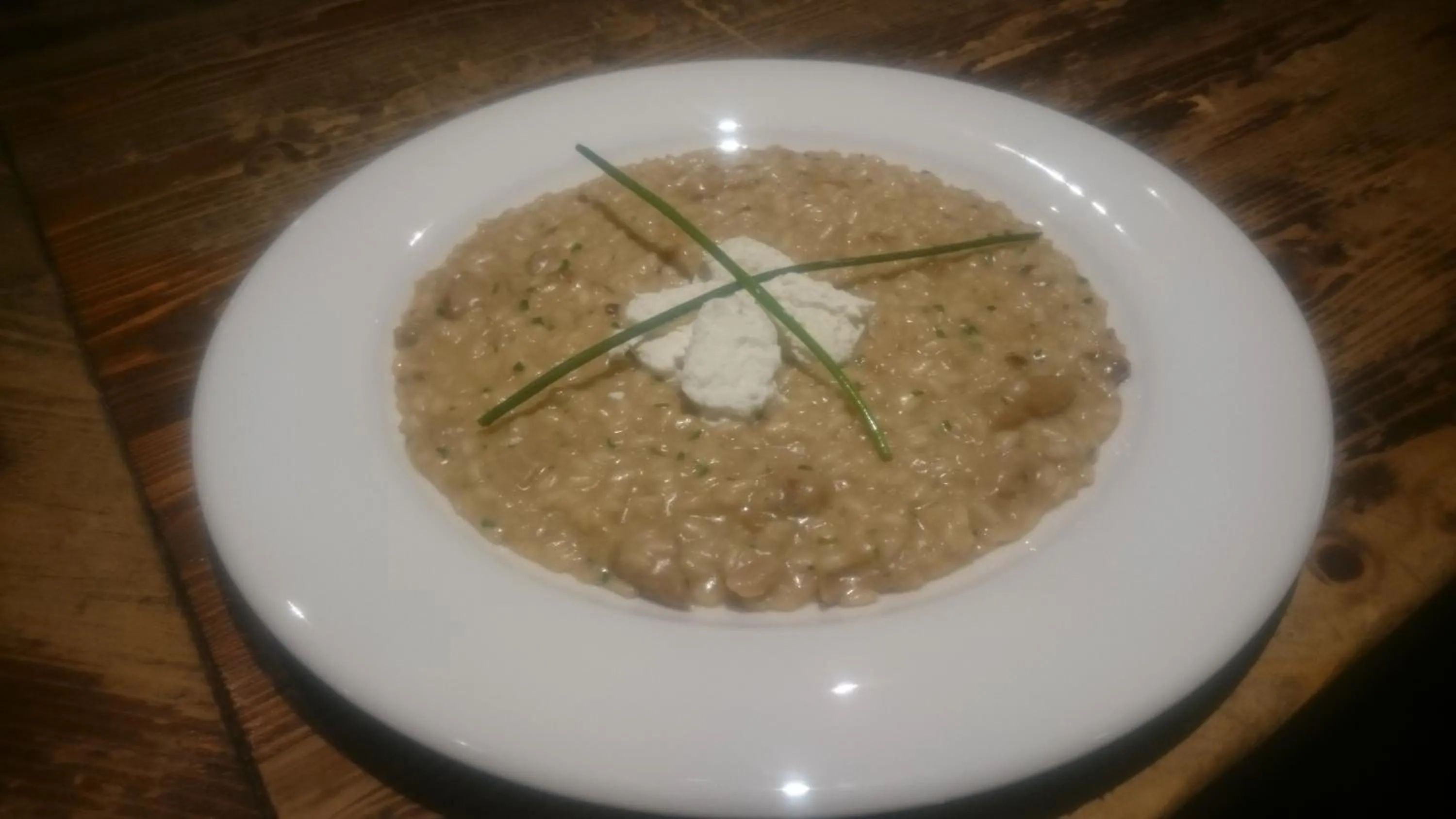 Restaurant/places to eat in Hotel Blue Ribbon