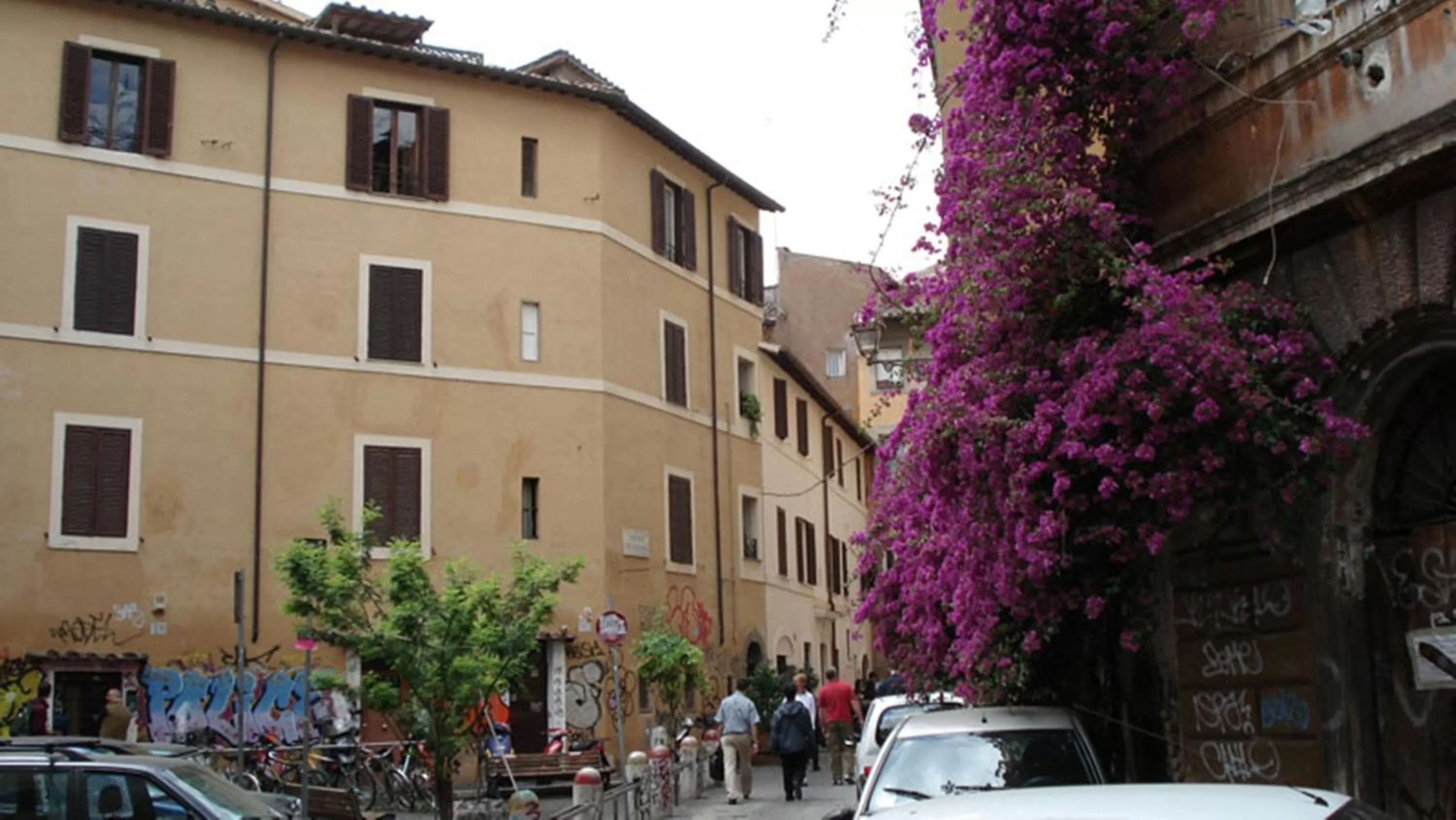 Property building in B&B Ventisei Scalini A Trastevere