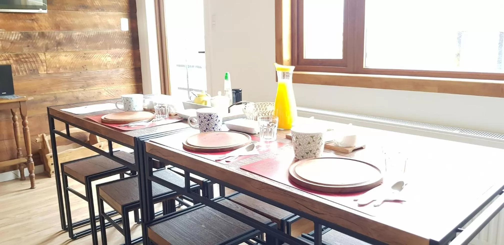 Dining Area in Hostal Buenavista Patagonia