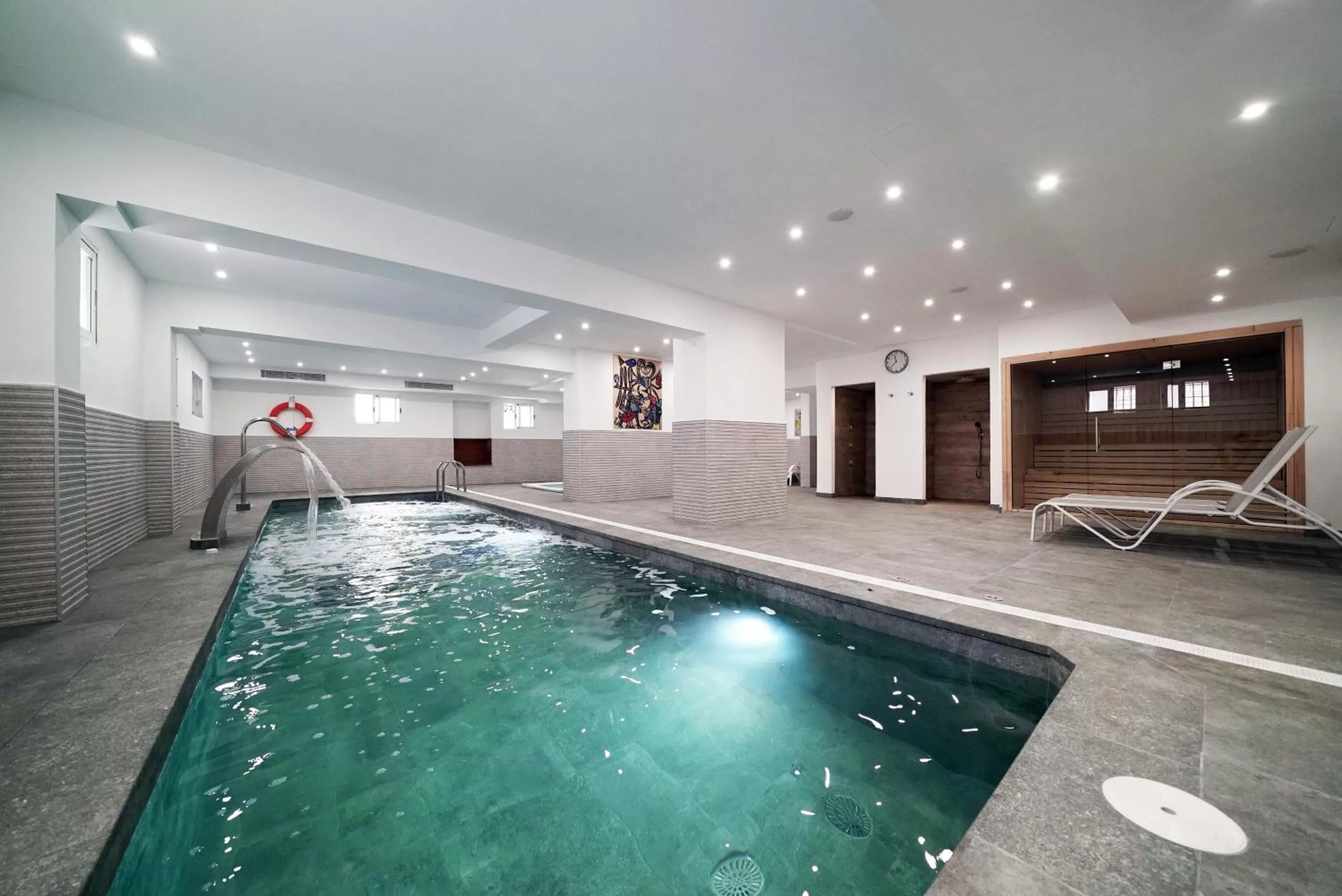 Swimming pool in Hotel Artmadams