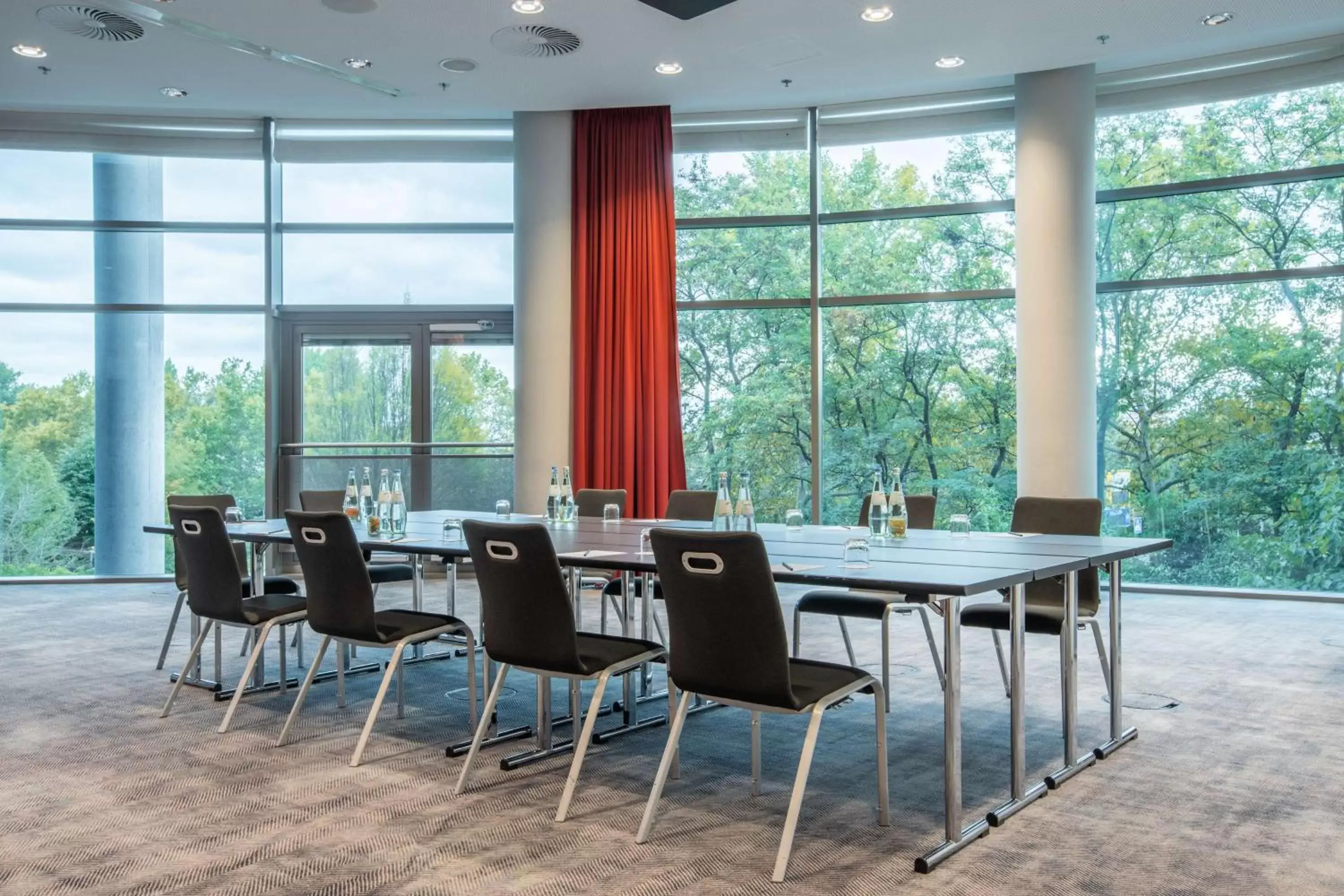 Business facilities in Radisson Blu Hotel Frankfurt