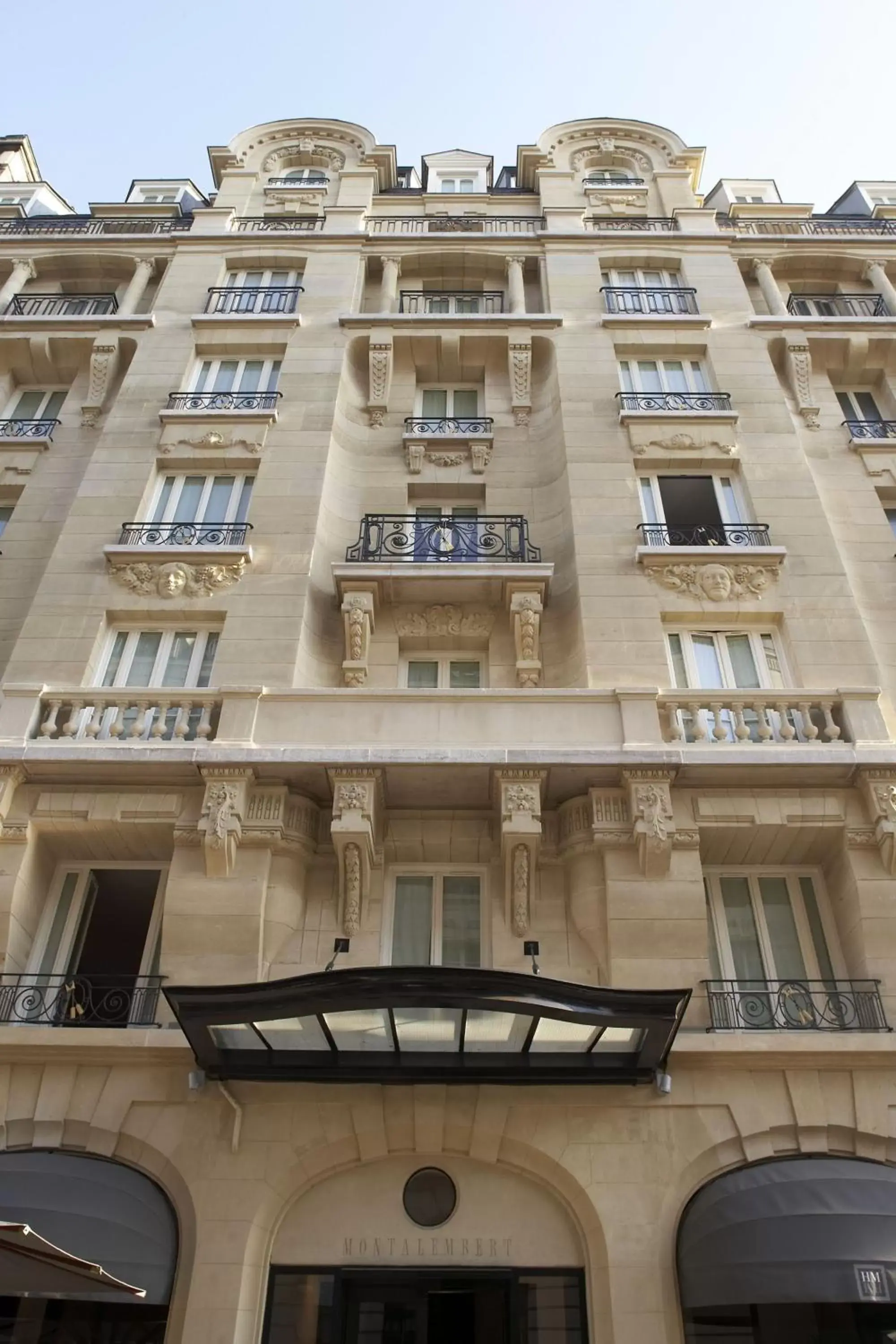 Facade/entrance, Property Building in Hotel Montalembert