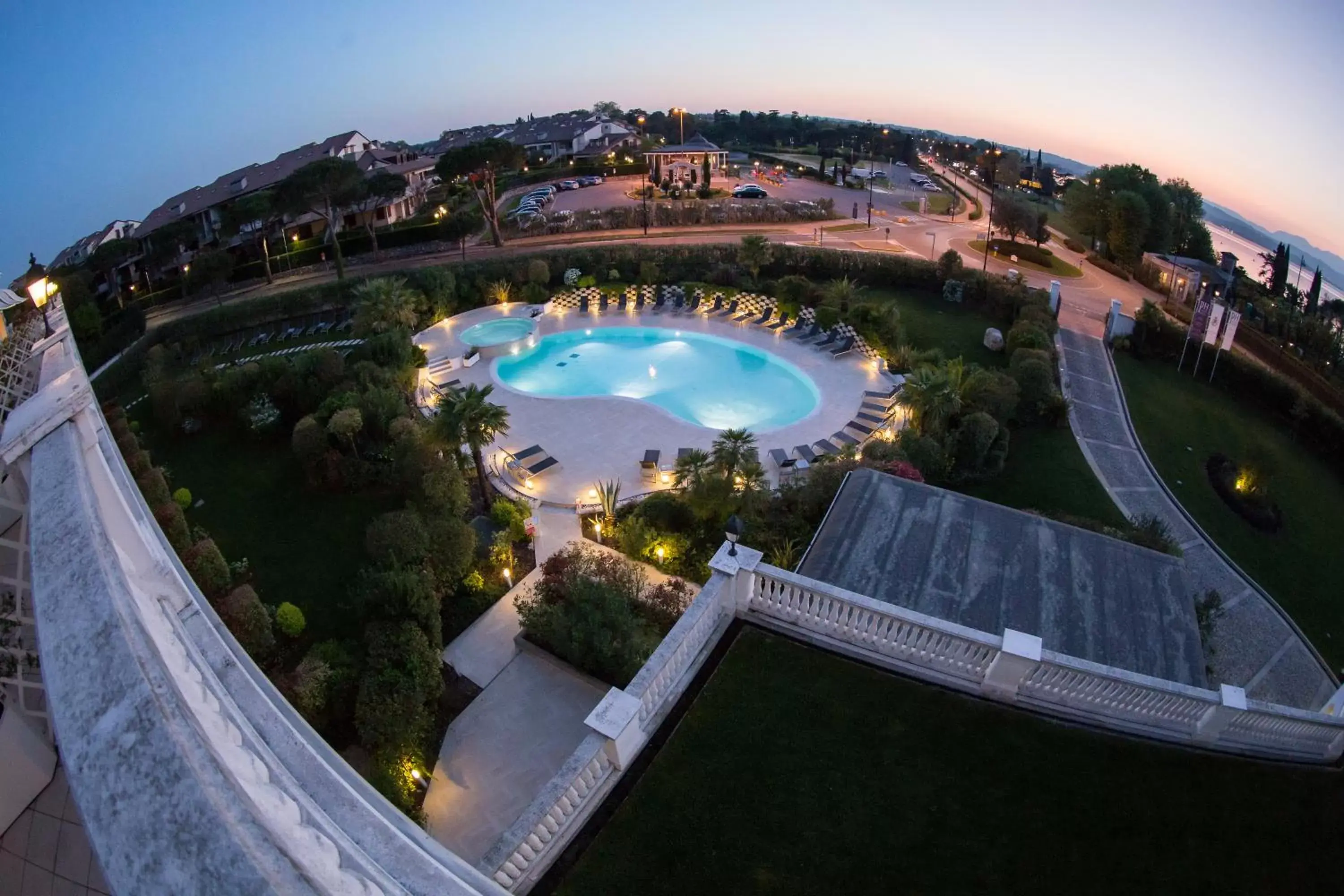 Bird's eye view, Bird's-eye View in Palace Hotel