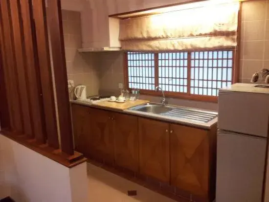 Kitchen/Kitchenette in Tiara Labuan Hotel