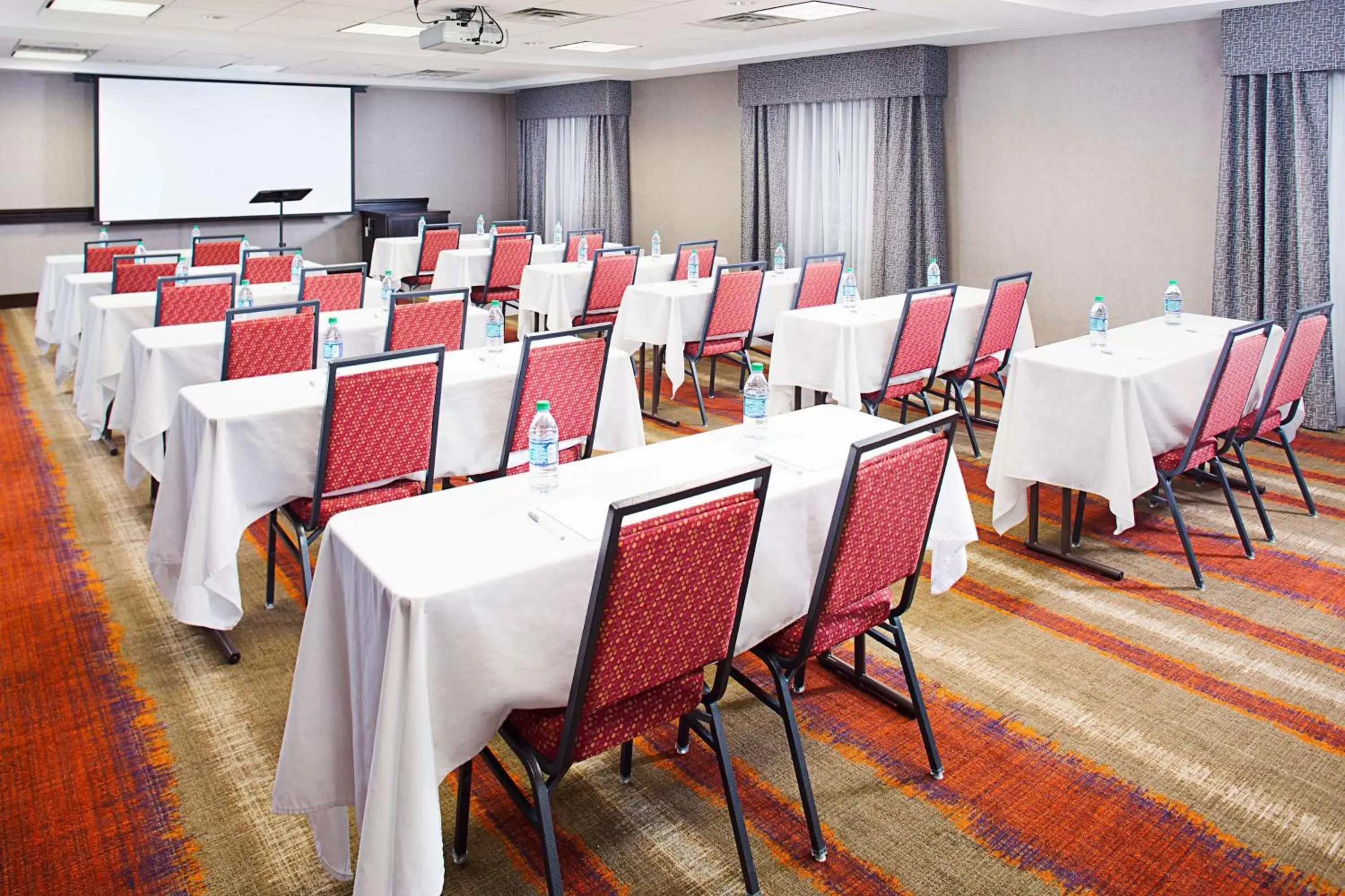 Meeting/conference room in Hampton Inn & Suites Lansing West