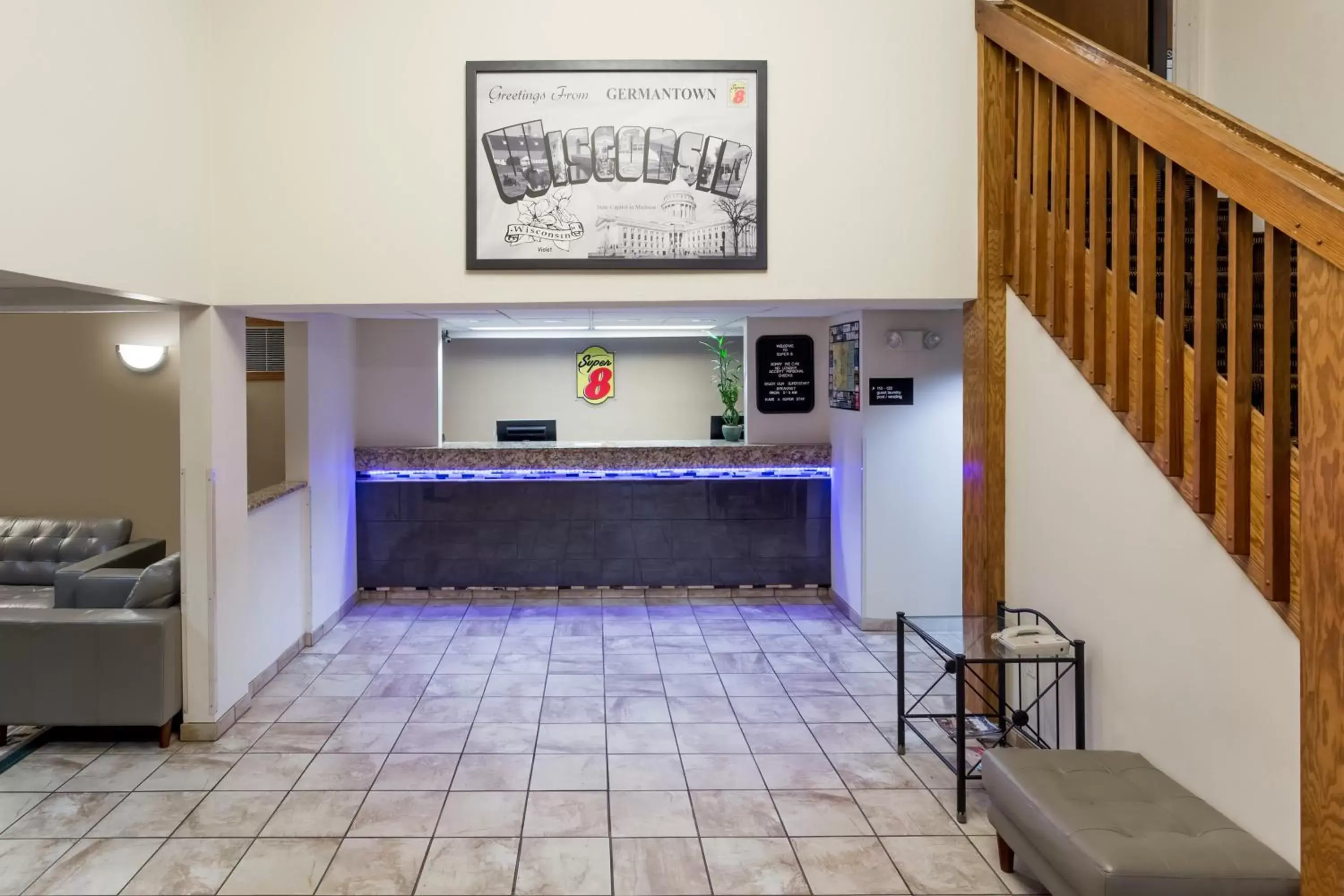 Facade/entrance in Super 8 by Wyndham Germantown/Milwaukee Facade/entrance in Super 8 by Wyndham Germantown/Milwaukee