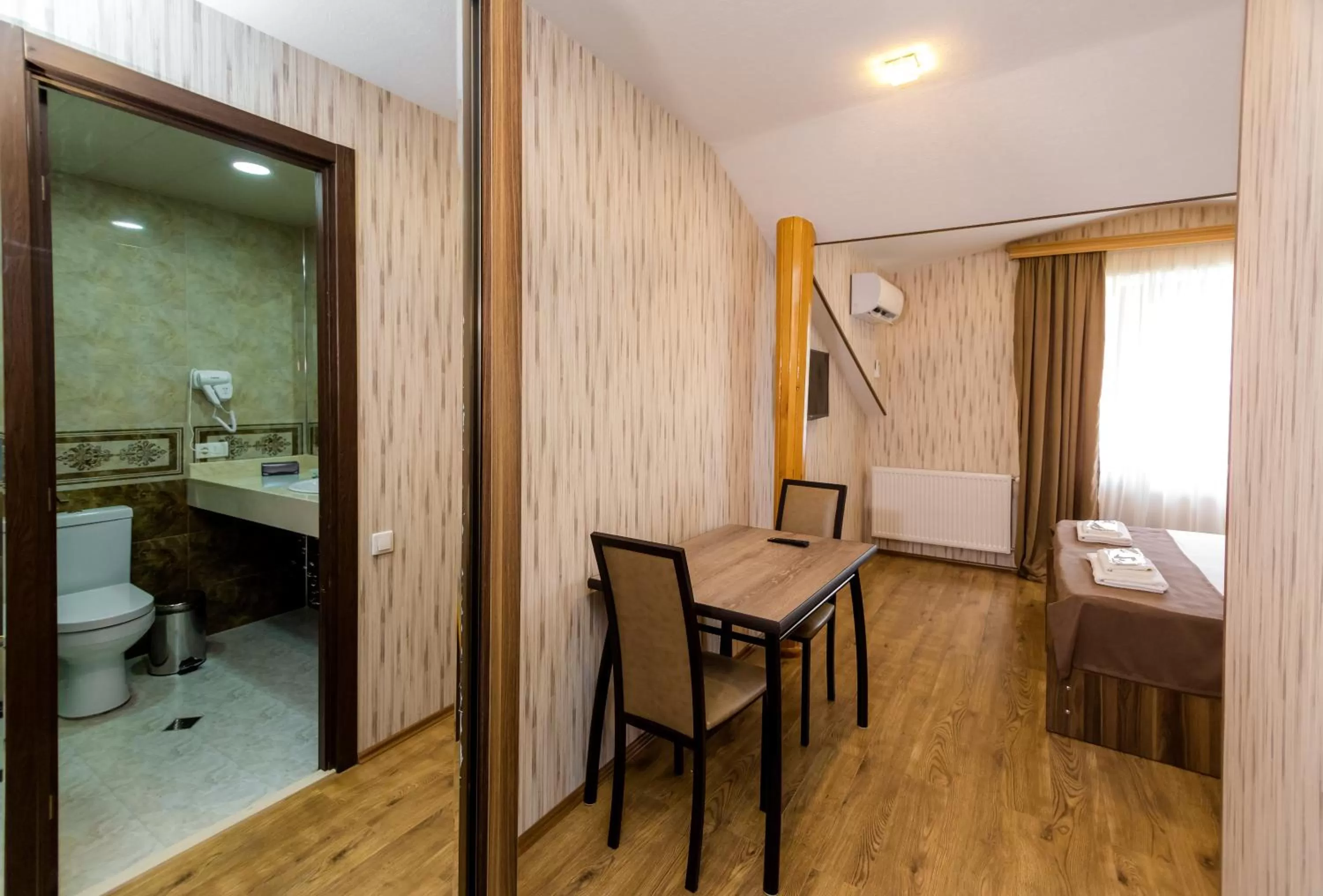 Bedroom in Elia Palace Hotel