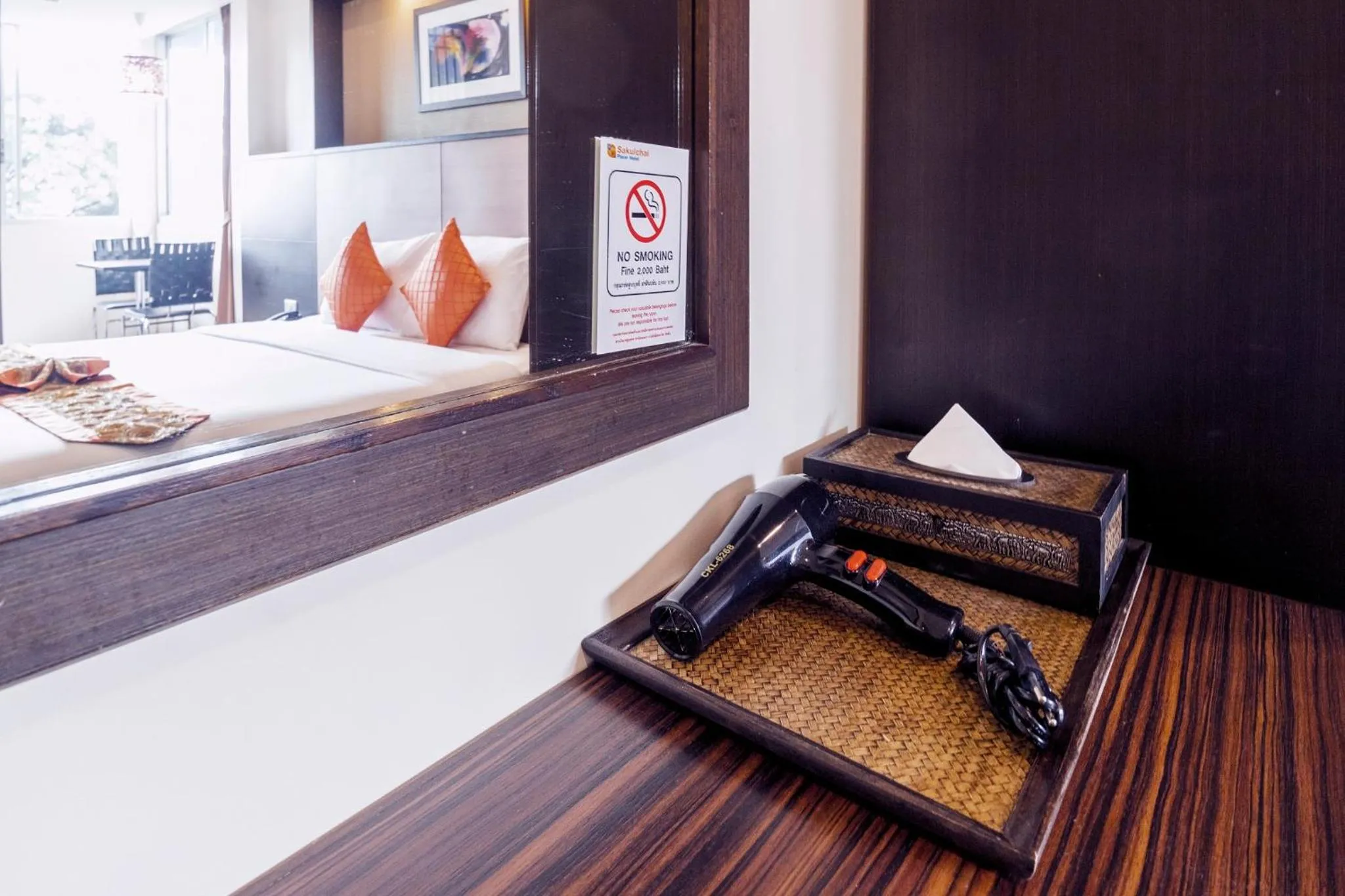 Photo of the whole room, Bed in Sakulchai Place