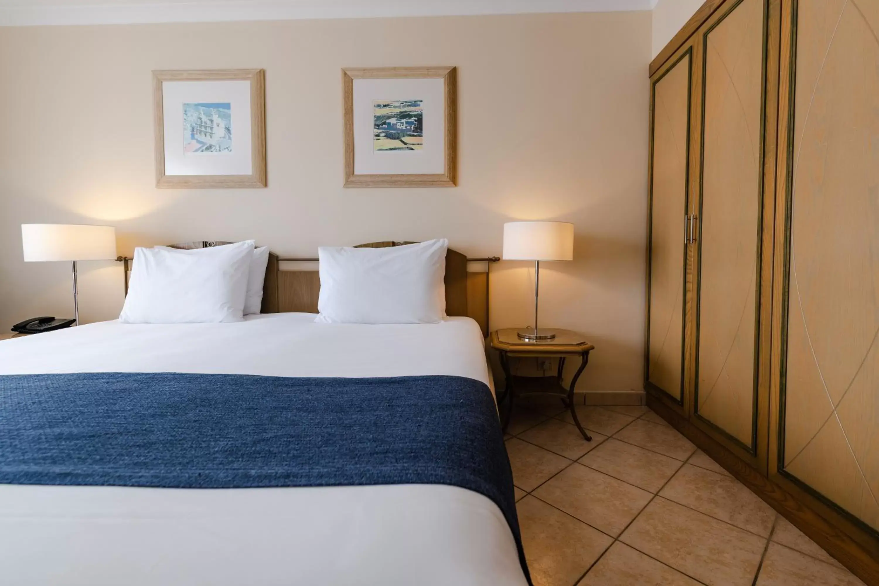 Economy Double or Twin Room in Maritim Antonine Hotel & Spa