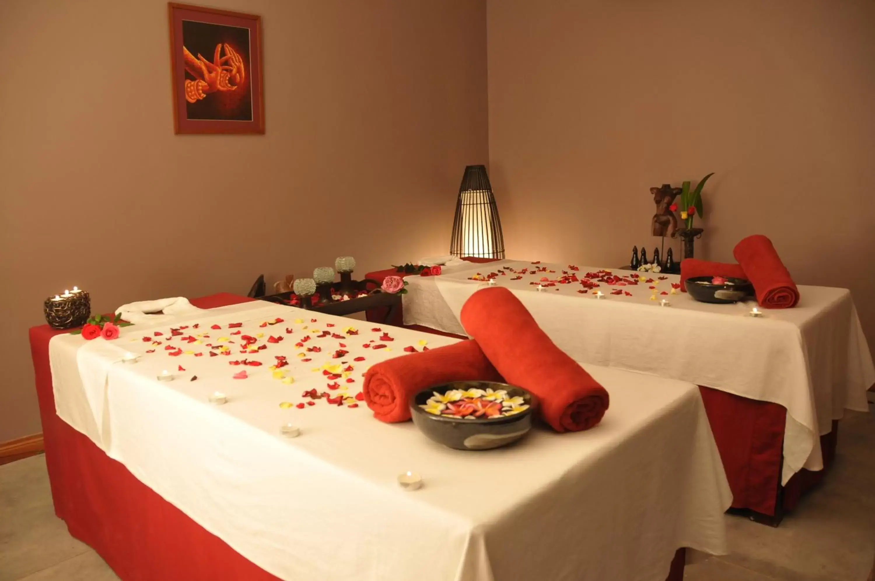 Spa and wellness centre/facilities in La Rose Suites
