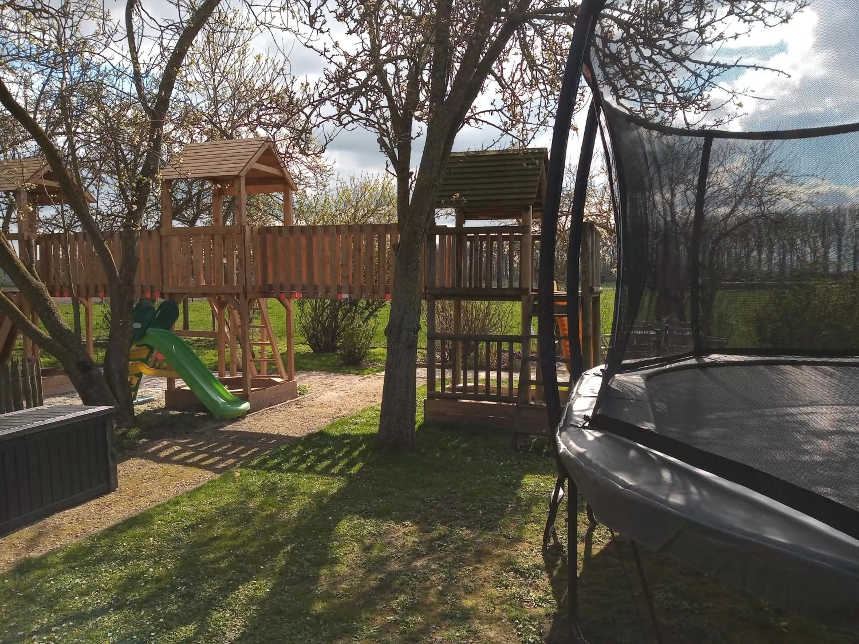 Children play ground in B&B Altijd Genieten