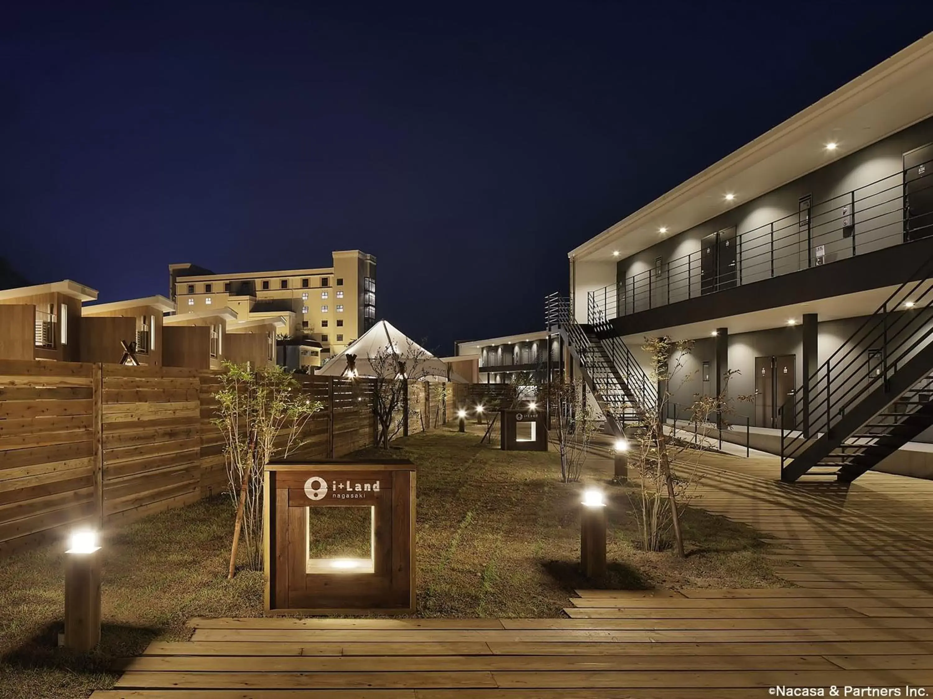 Property building in i + Land Nagasaki Property building in i + Land Nagasaki