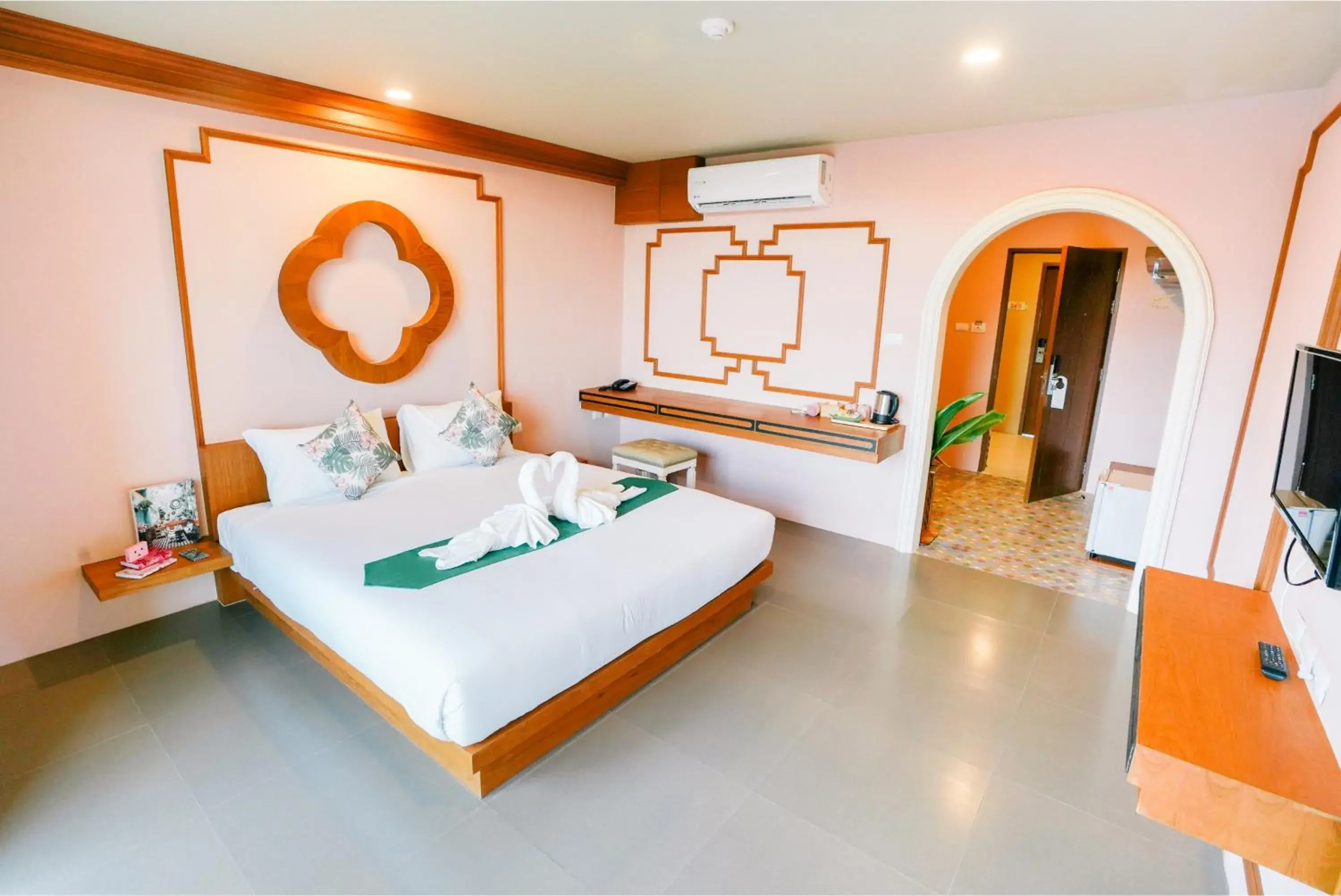 Bedroom in The Pineapple Hotel