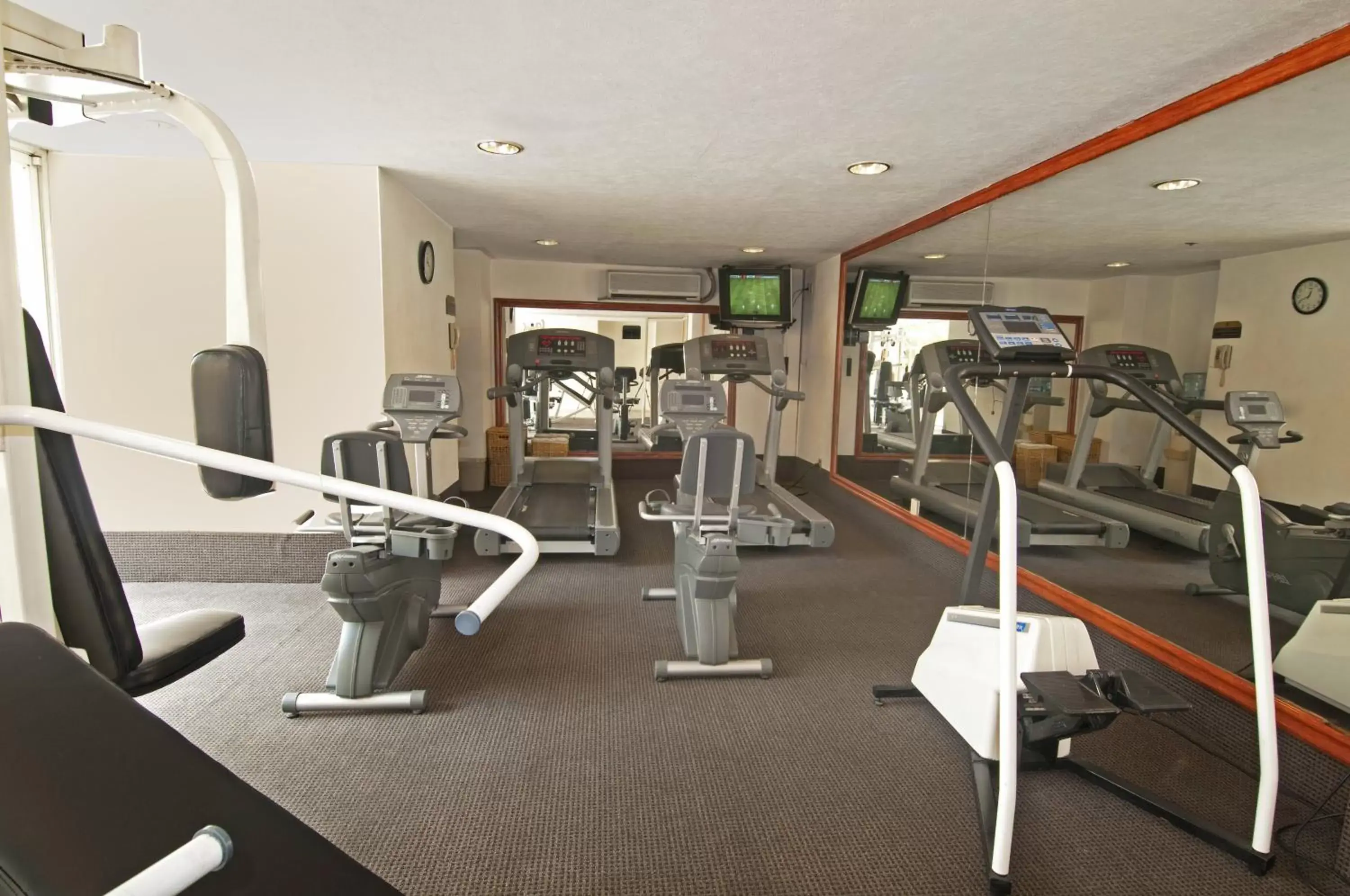 Fitness centre/facilities, Fitness Center/Facilities in Fiesta Inn Toluca Tollocan