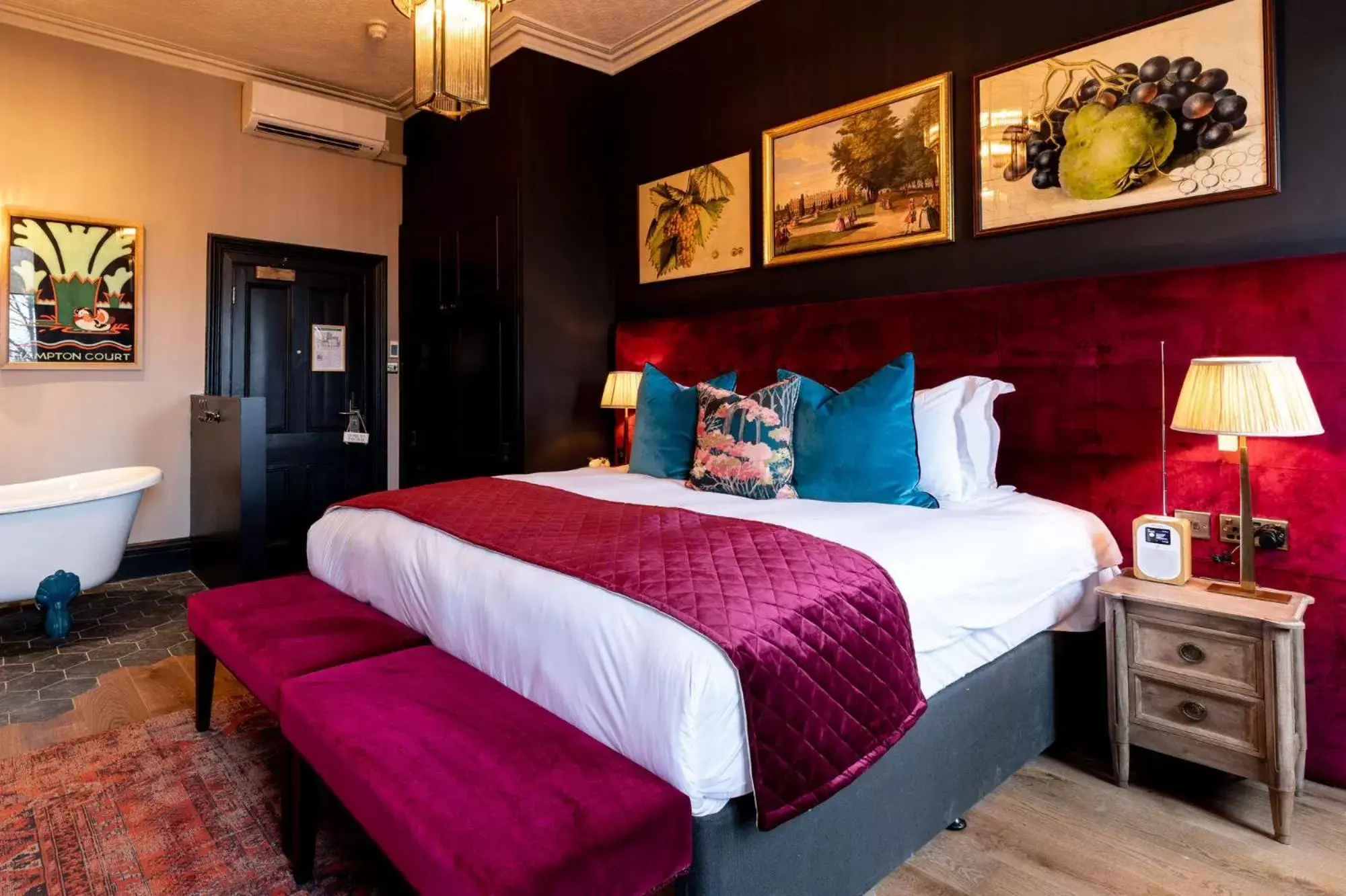 Bedroom, Bed in The Park Hotel Bedroom, Bed in The Park Hotel