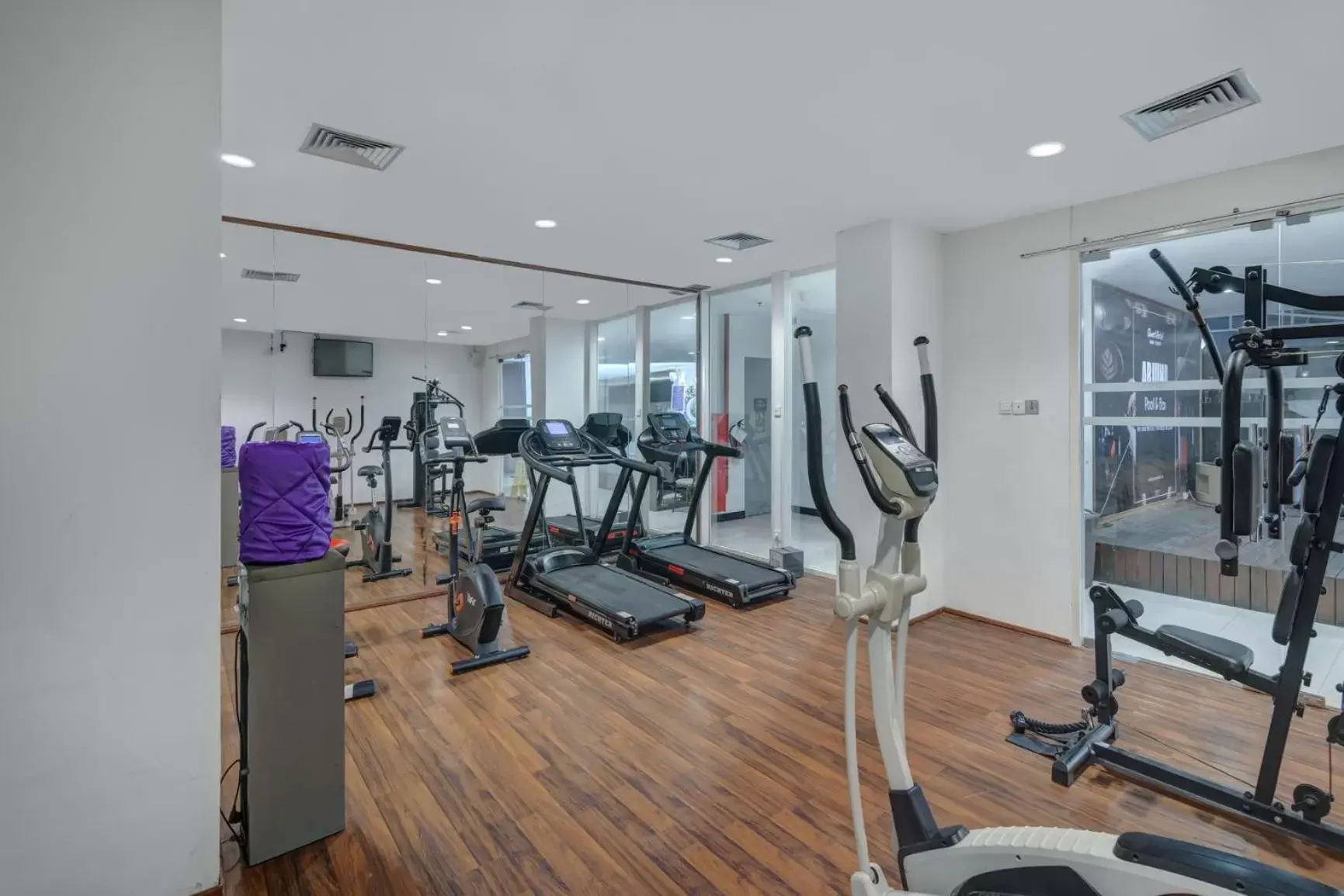 Fitness Center/Facilities in Quest Hotel Darmo - Surabaya by ASTON