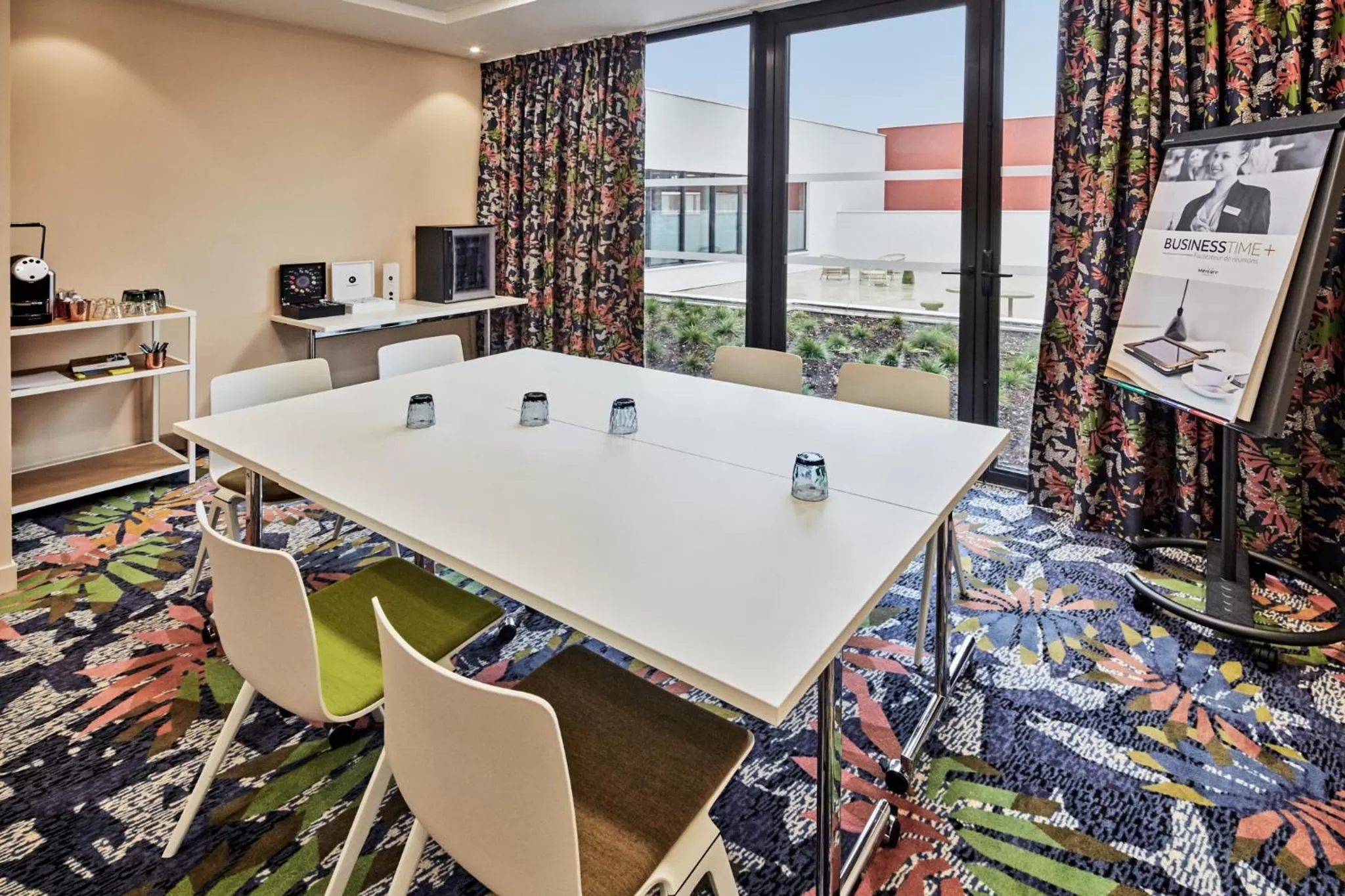 People in Mercure Paris Orly Airport