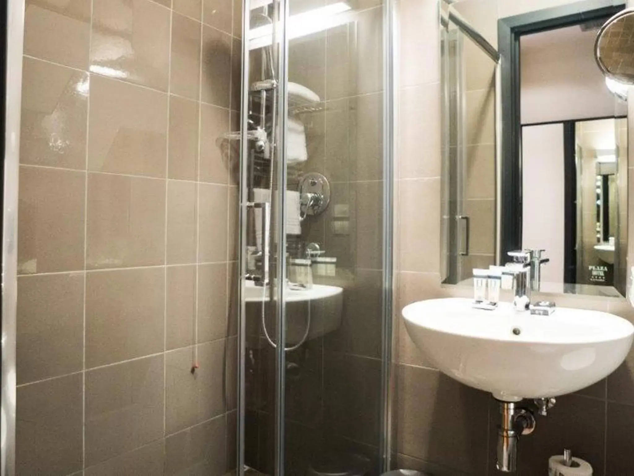 Bathroom in Plaza Hotel Catania