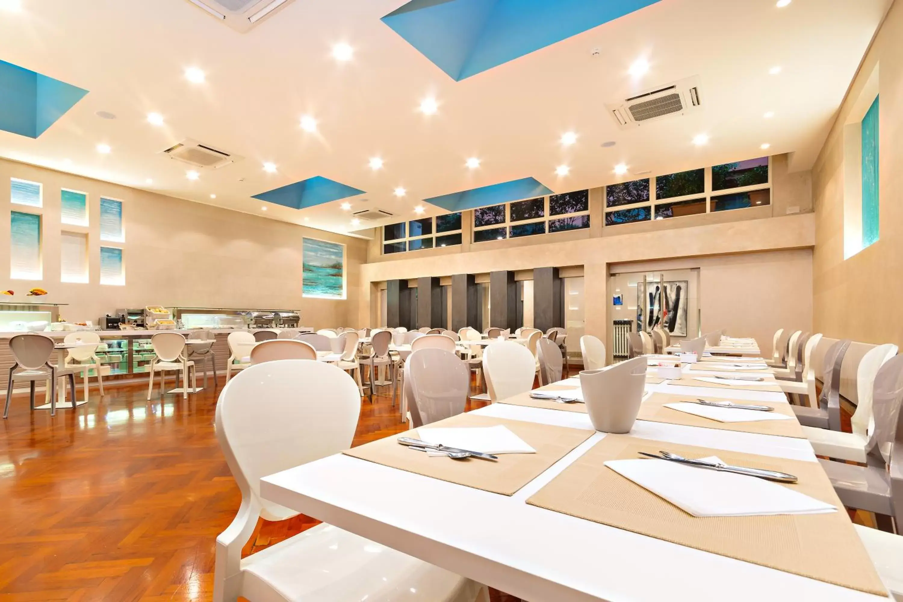 Restaurant/places to eat in Hotel Monte Rosa Restaurant/places to eat in Hotel Monte Rosa