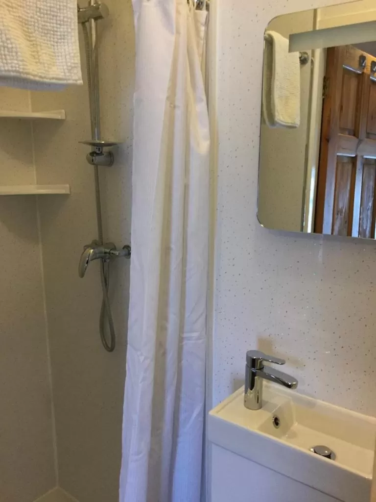 Bathroom in The Molly House