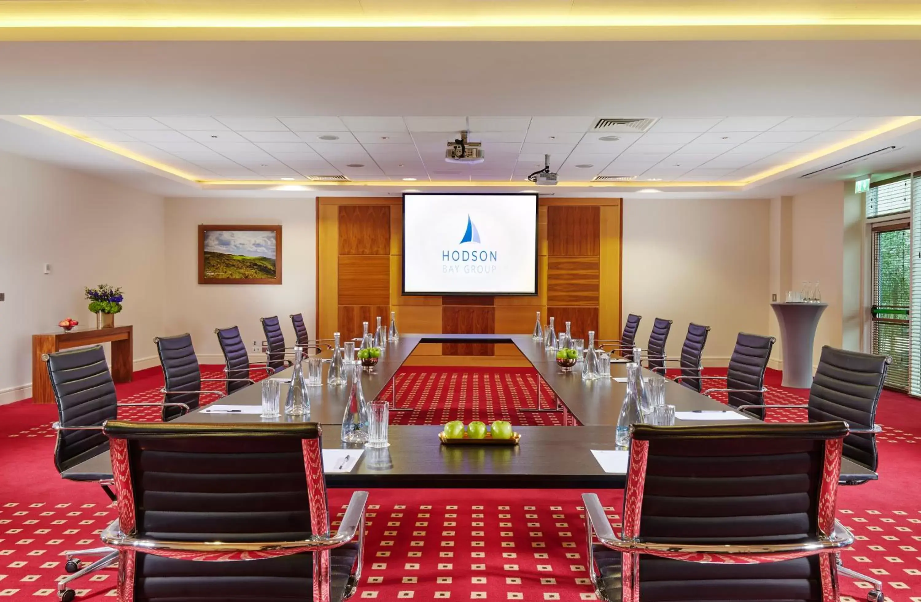 Business facilities in Hodson Bay Hotel