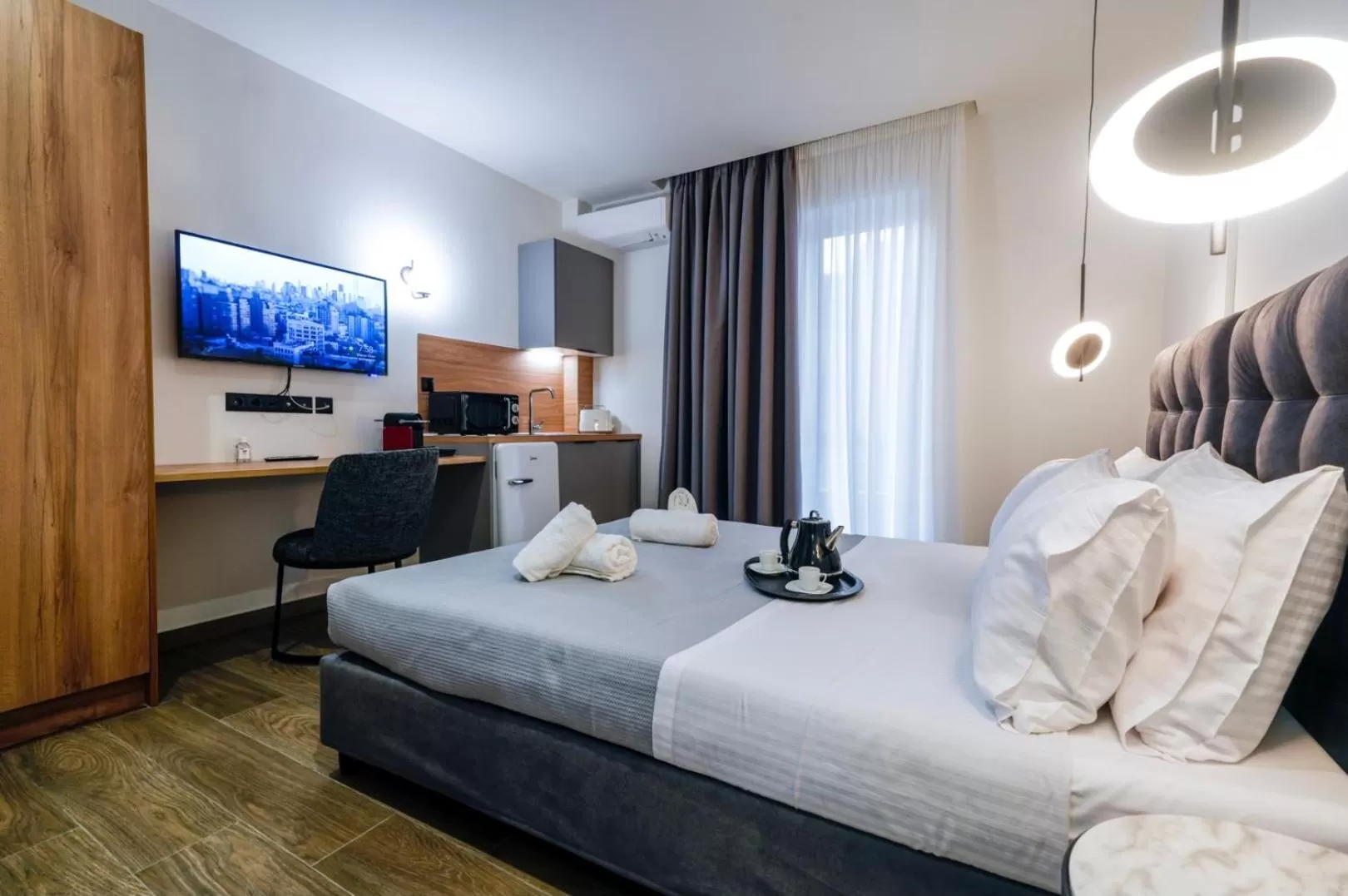 Photo of the whole room in CASA DIVINUS SUITES