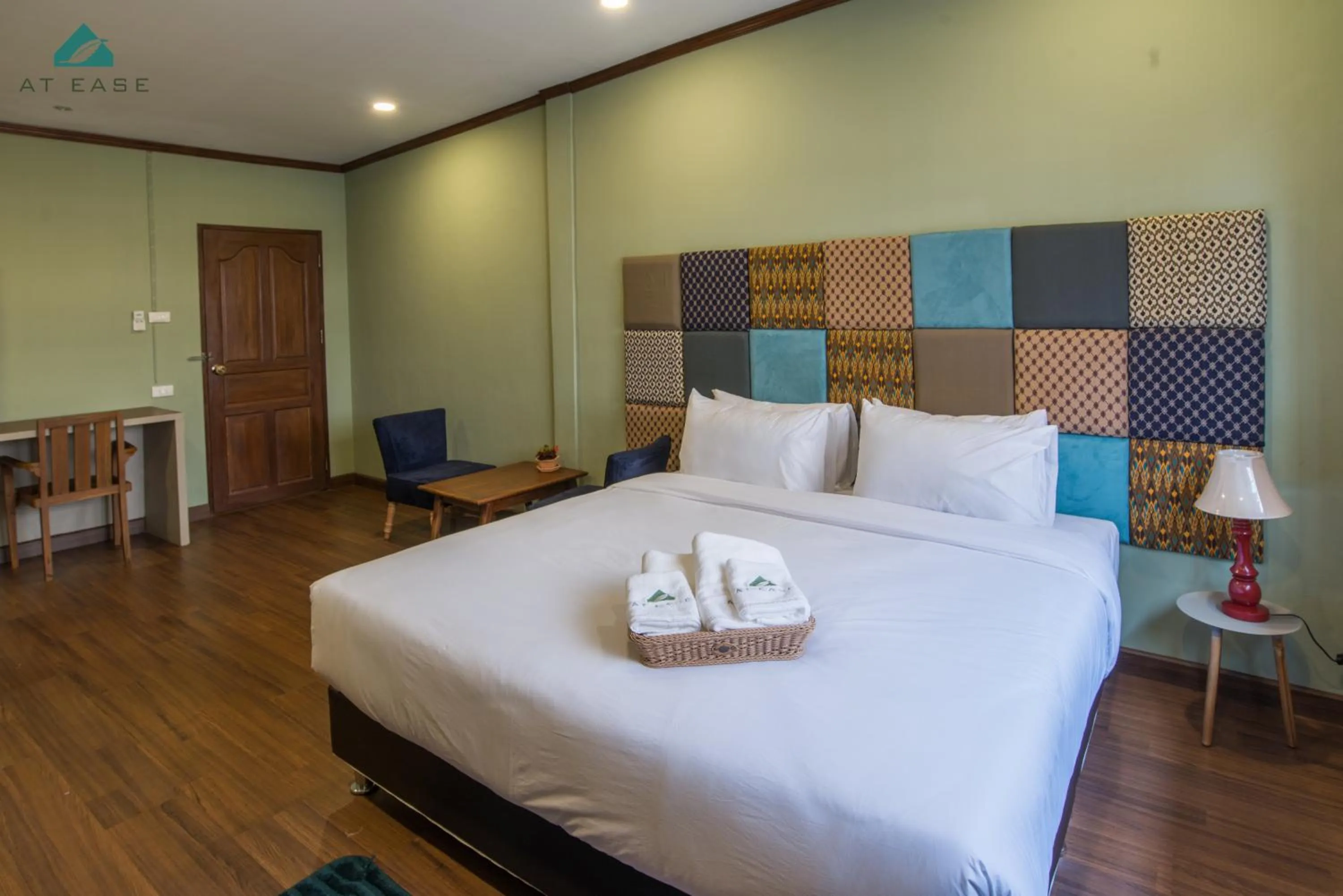 Bed in At Ease Bijou