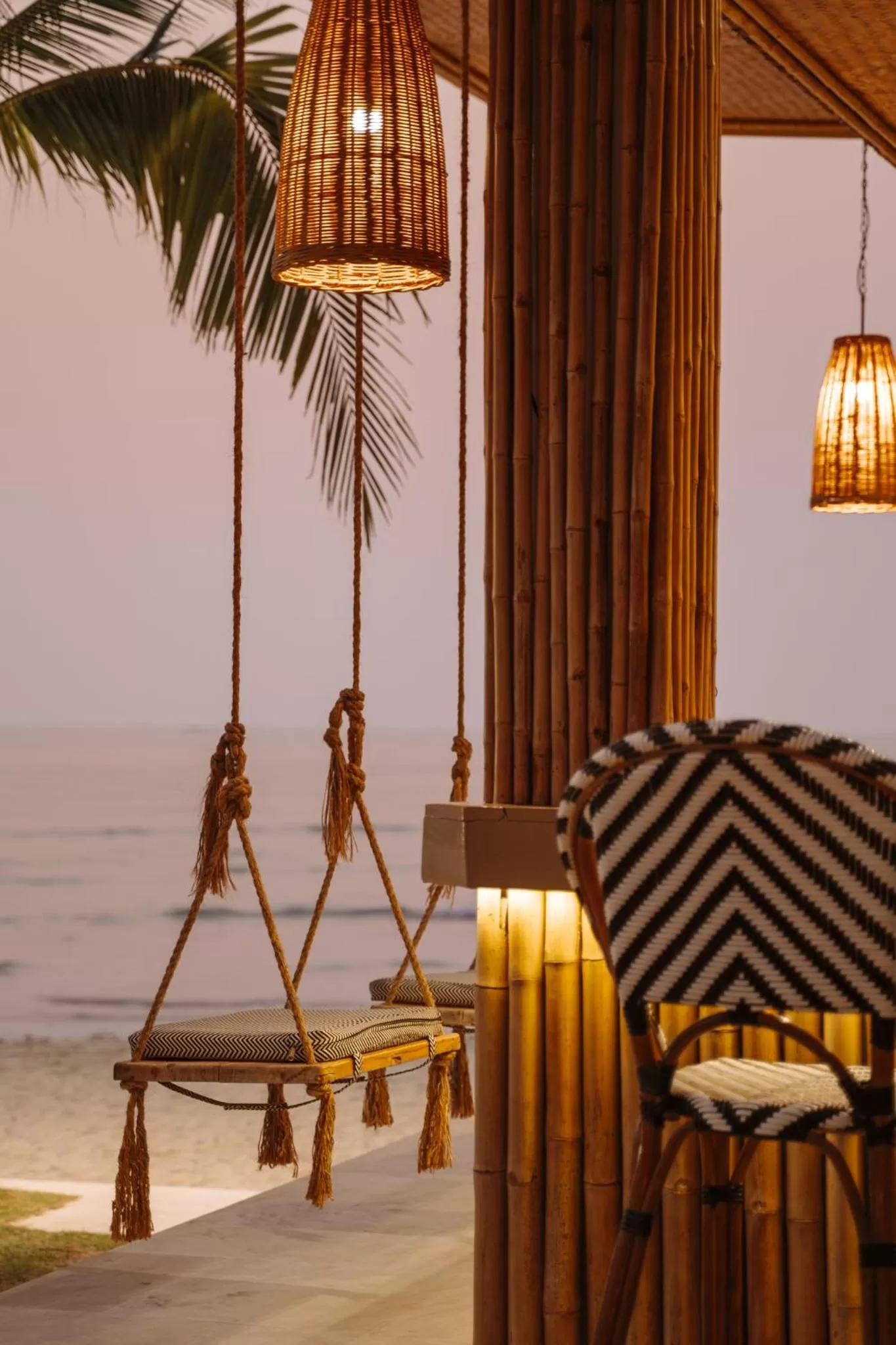 Lounge or bar in VAYNA Boutique Koh Chang