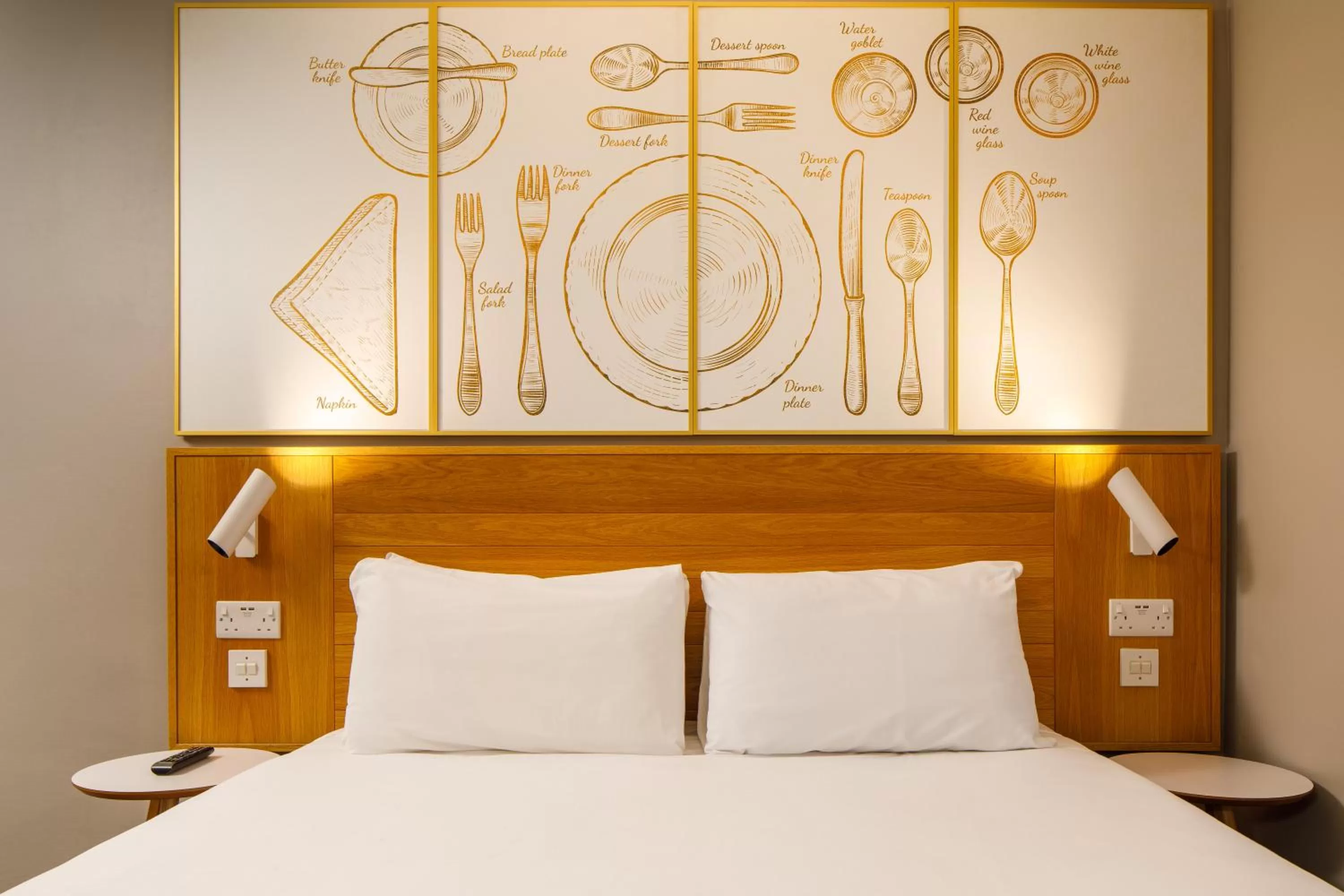 Bed in ibis Styles Birmingham Centre