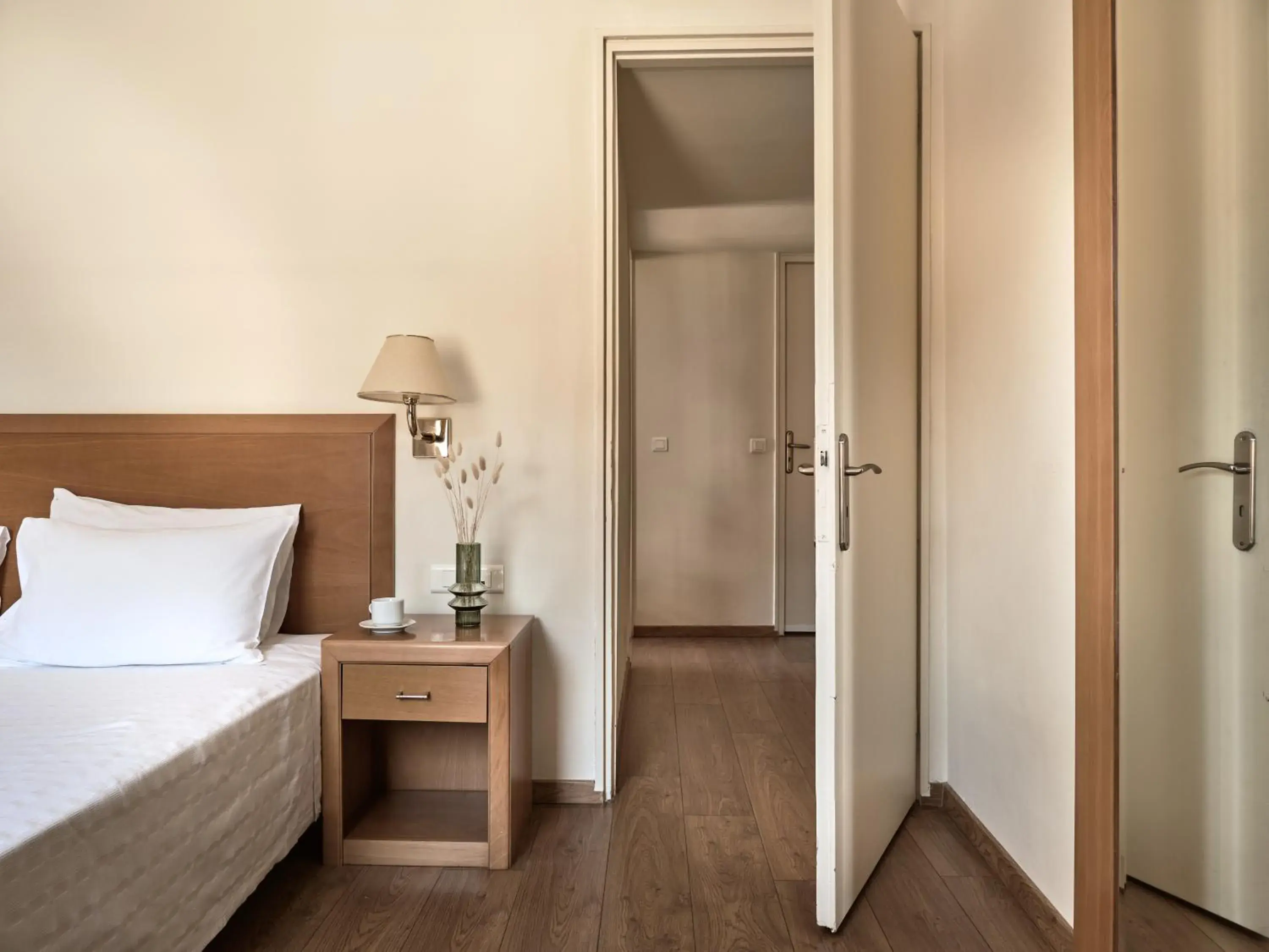 Bed, Bathroom in Strada Marina Hotel