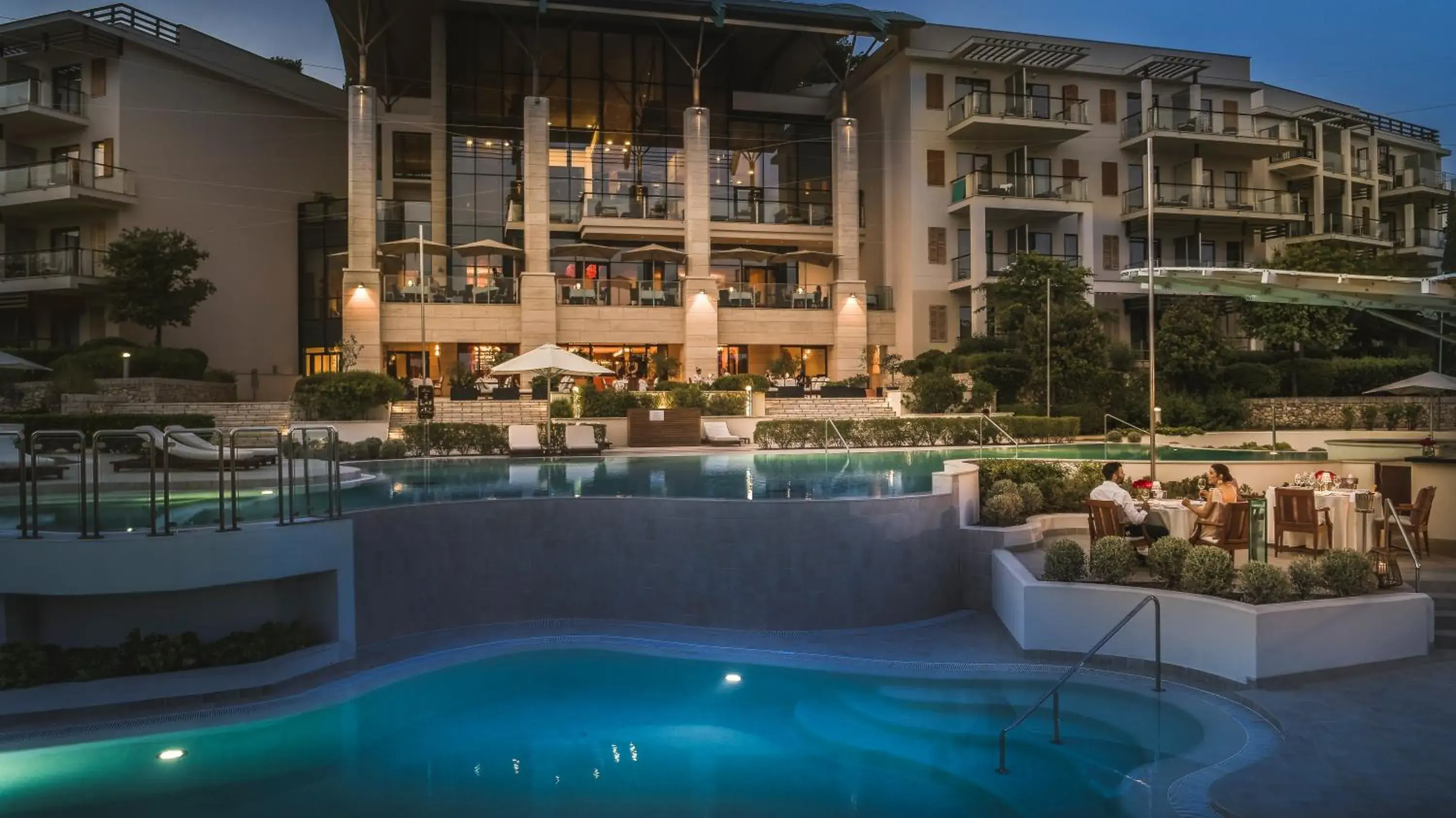 Swimming Pool in Hotel Monte Mulini