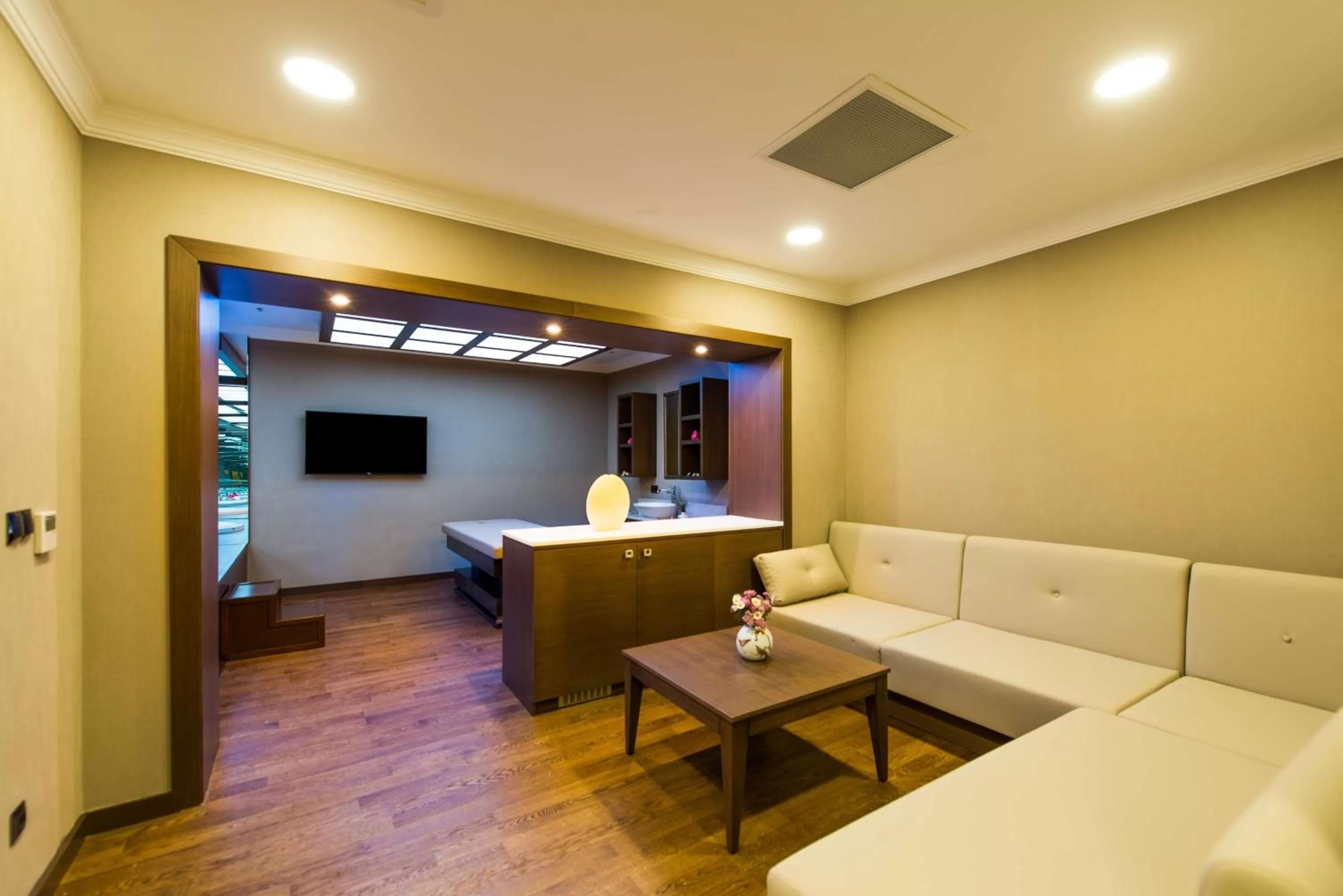 Lounge or bar in Radisson Blu Hotel, Ordu