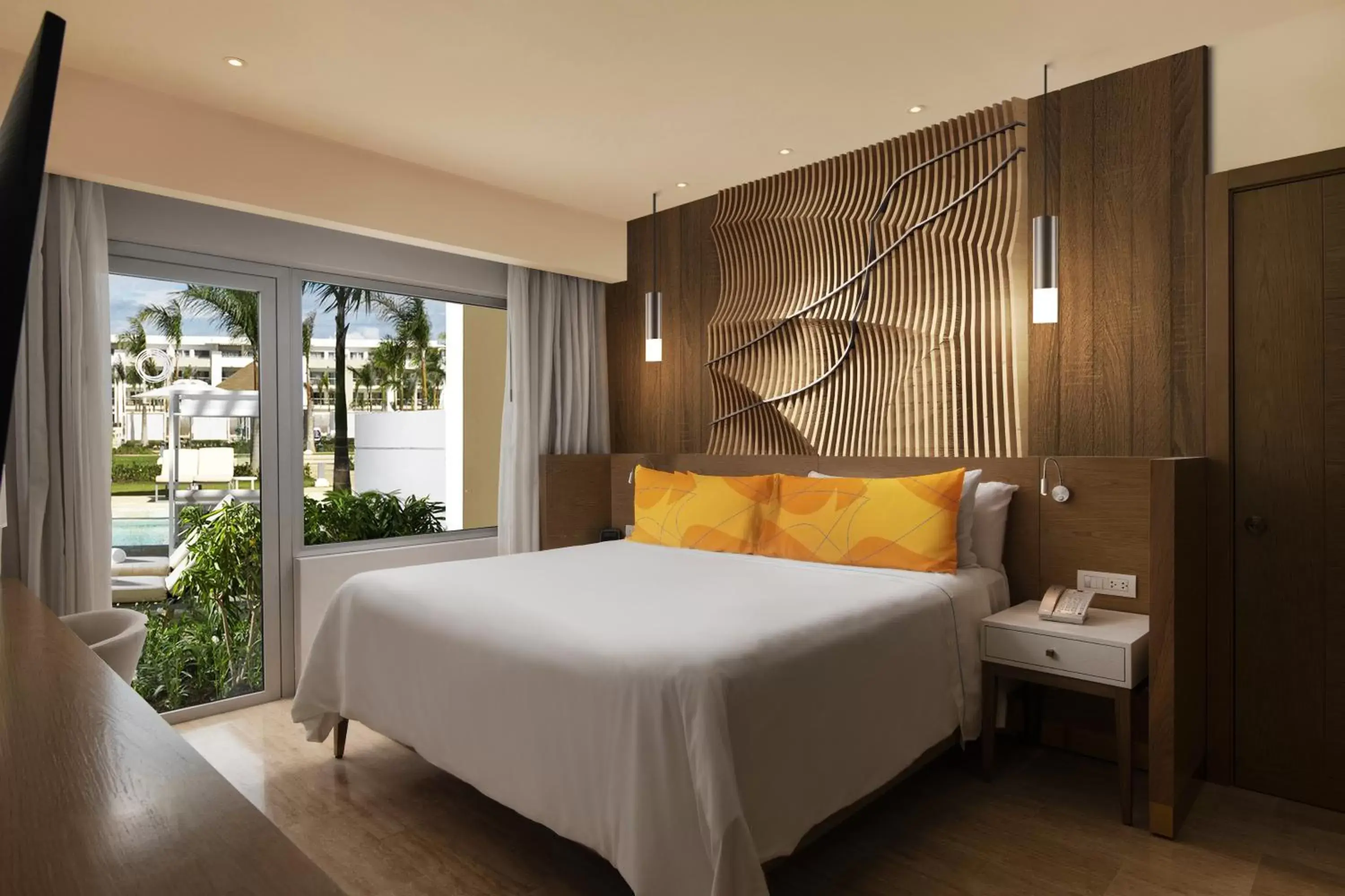 Beyond Master Suite Swim - Up in Falcon's Resort by Melia, All Suites - Punta Cana - Katmandu Park Included