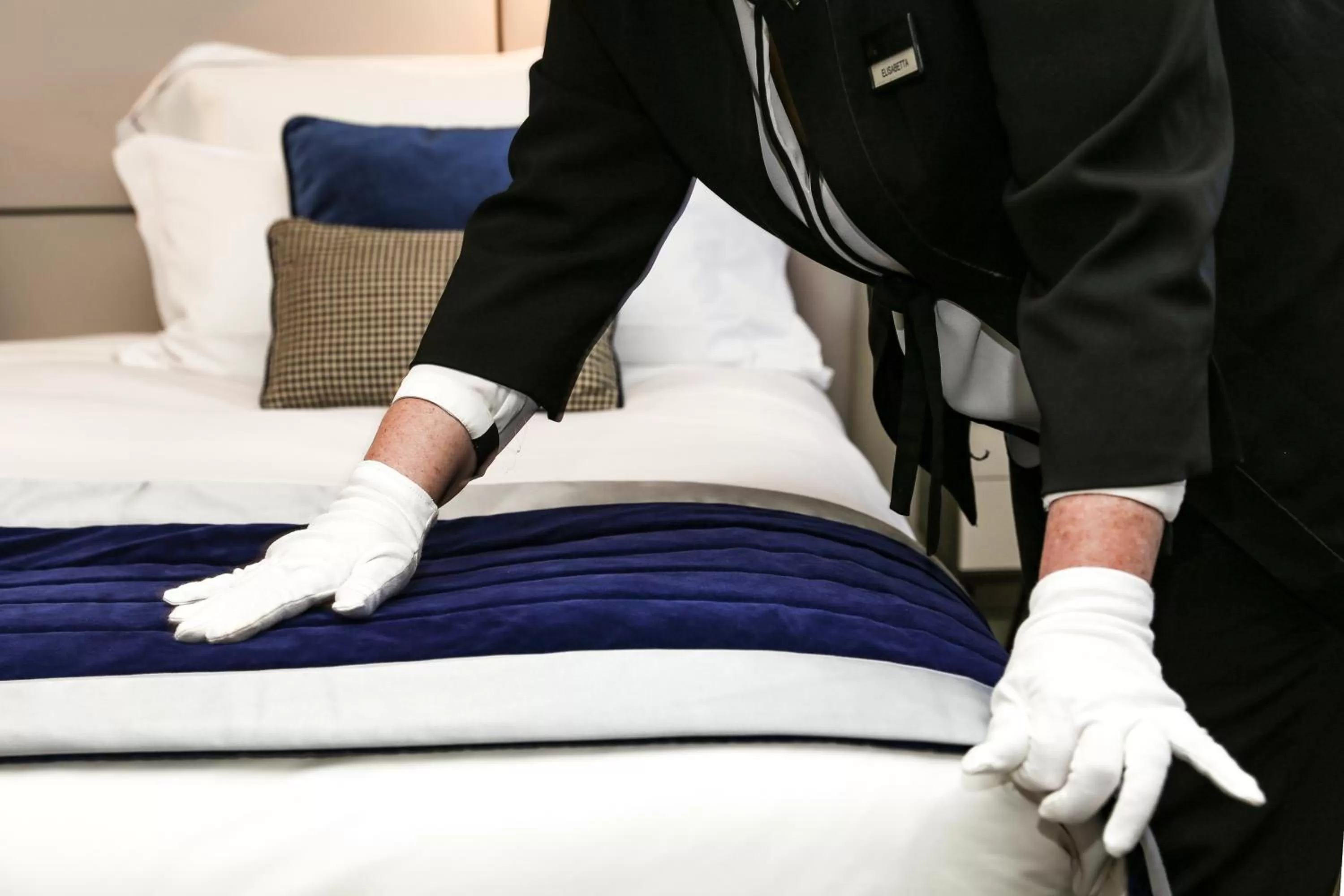 Decorative detail, Bed in Cerretani Hotel Firenze - MGallery Collection